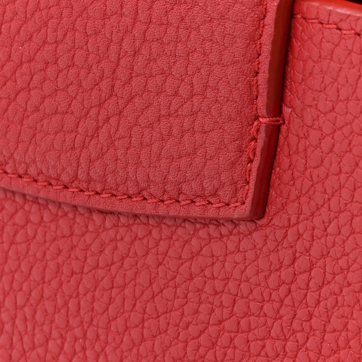 Taurillon Capucines BB Scarlet Red