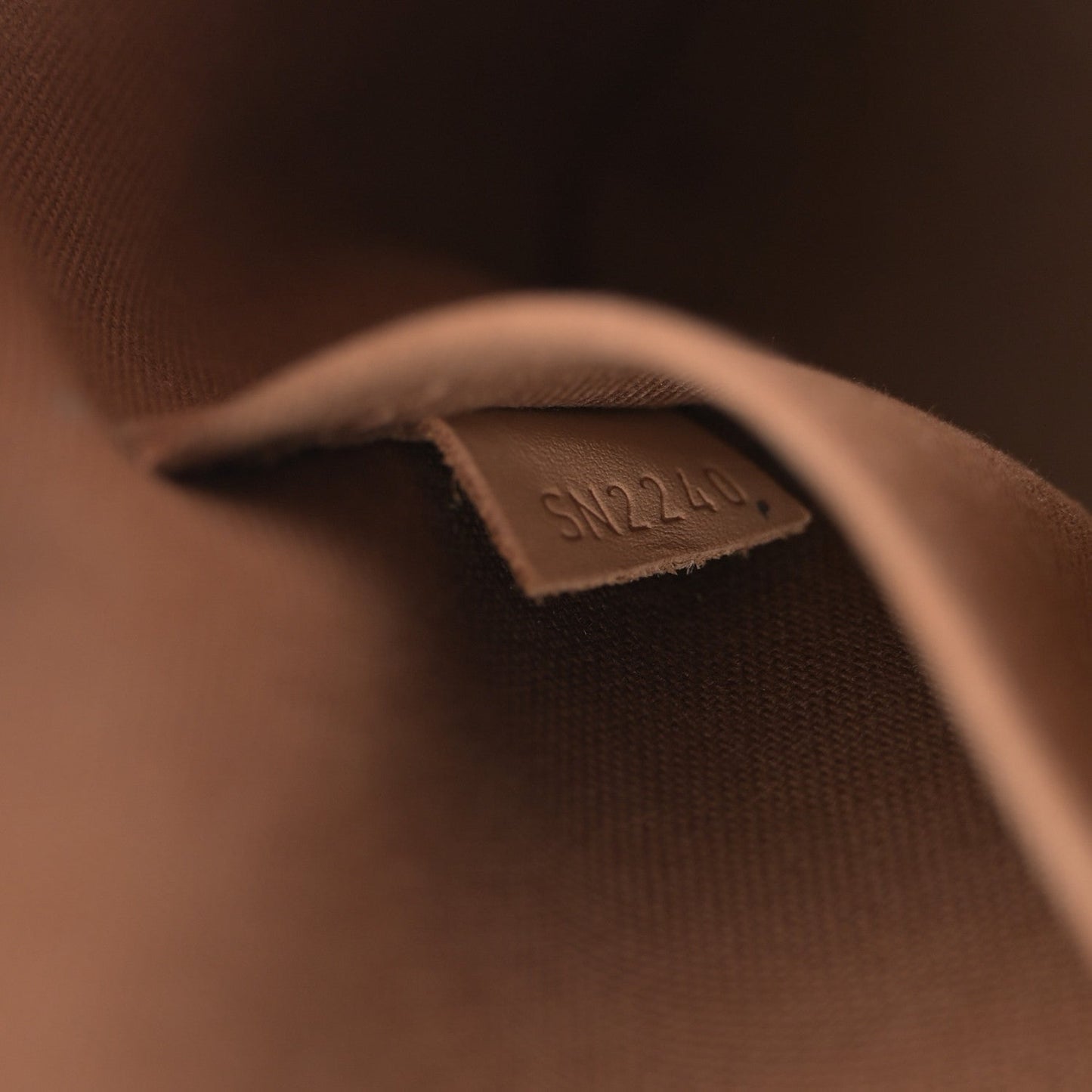 Monogram Alma BB