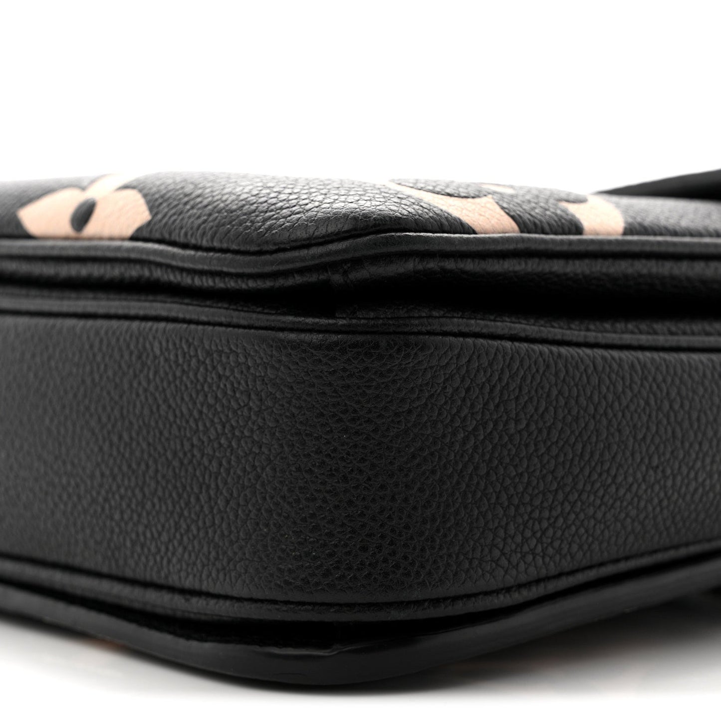 Empreinte Monogram Giant Pochette Metis Black Beige