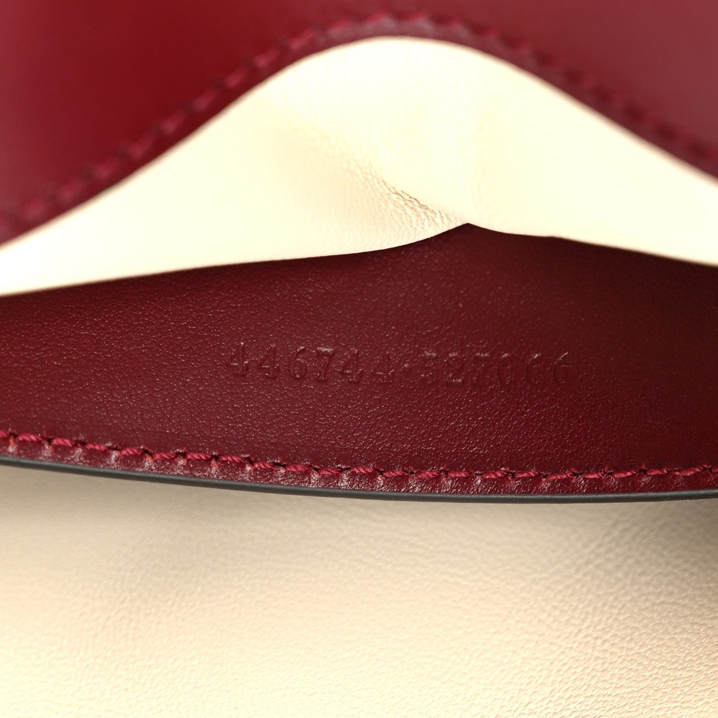 Calfskin Matelasse Small GG Marmont Shoulder Bag Rosso Ancora Red