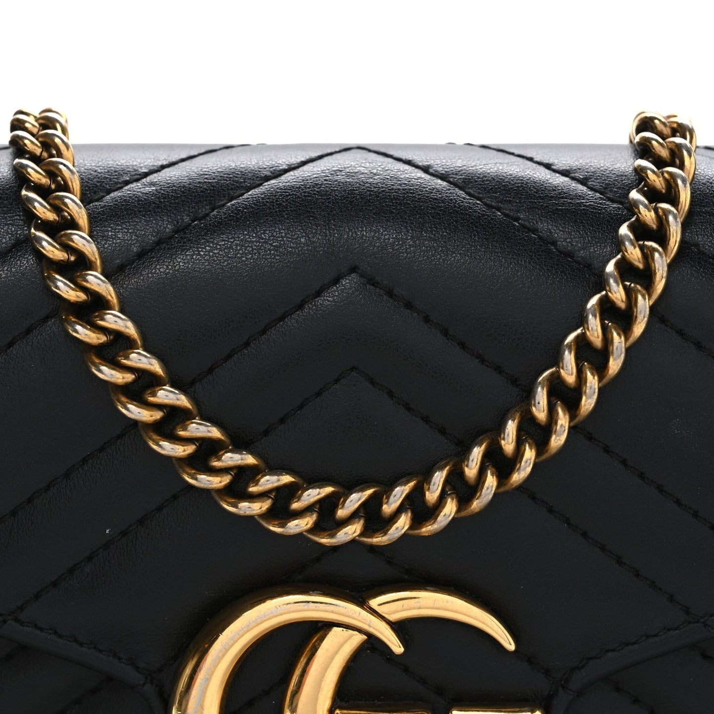 Calfskin Matelasse GG Marmont Chain Wallet Black