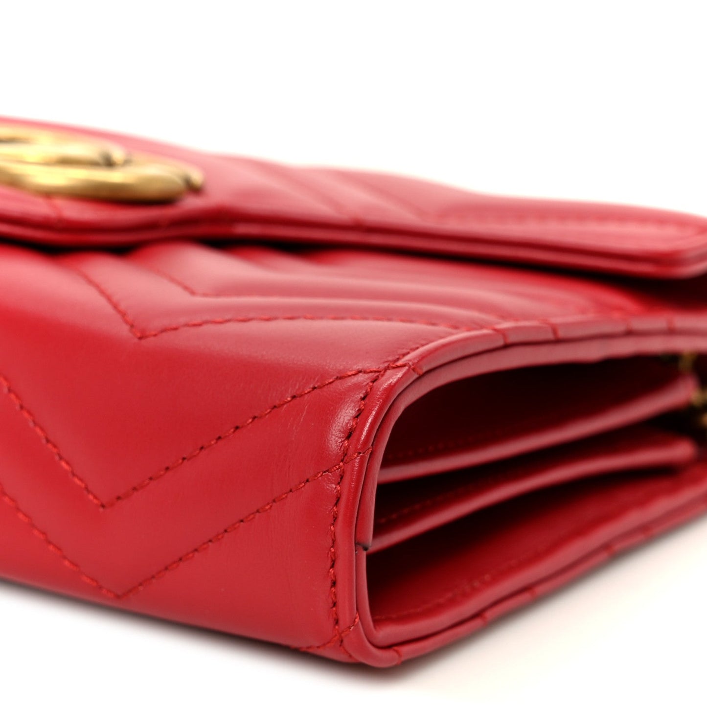 Calfskin Matelasse GG Marmont Chain Wallet Hibiscus Red