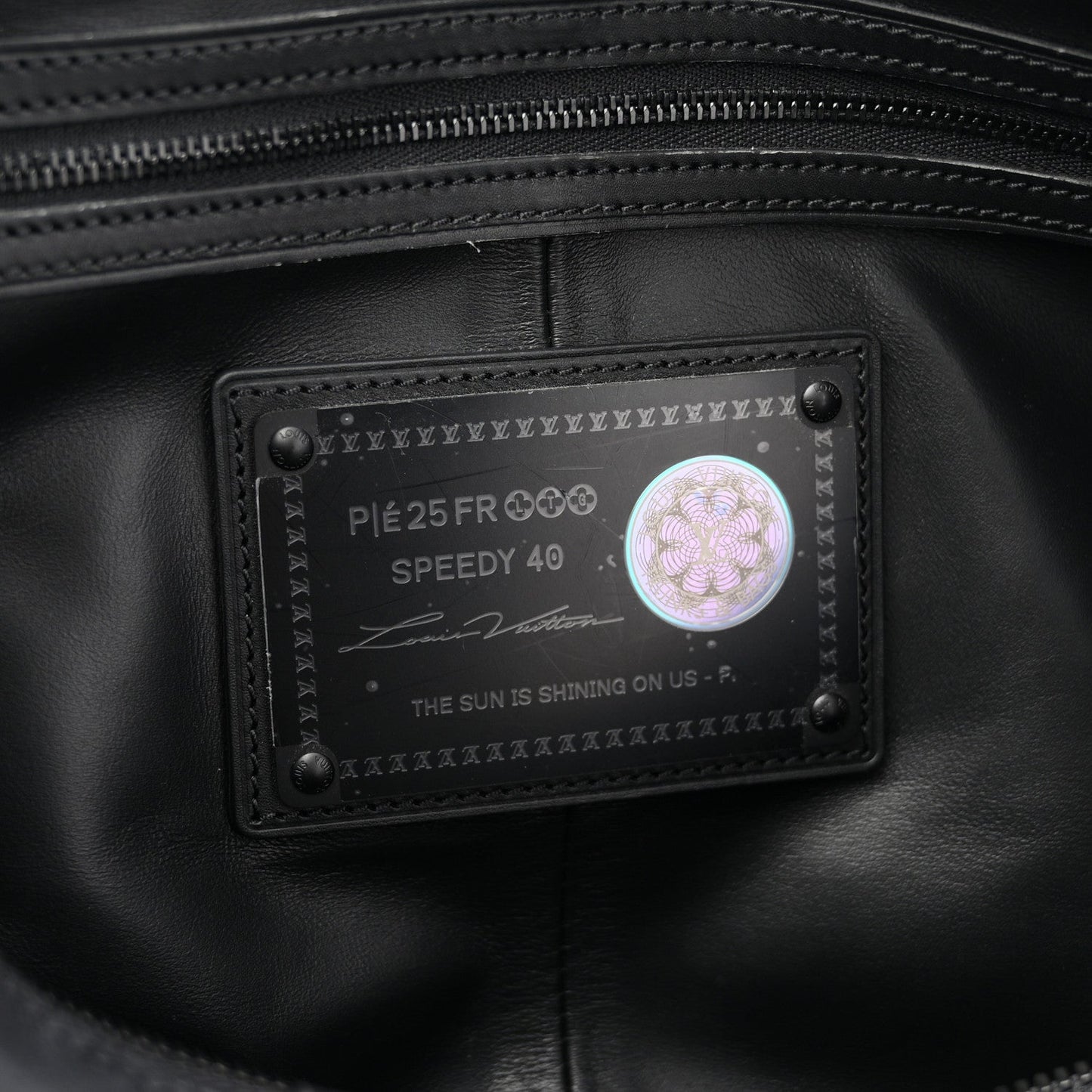 Calfskin Monogram Speedy P9 Bandouliere 40 Ultra Black