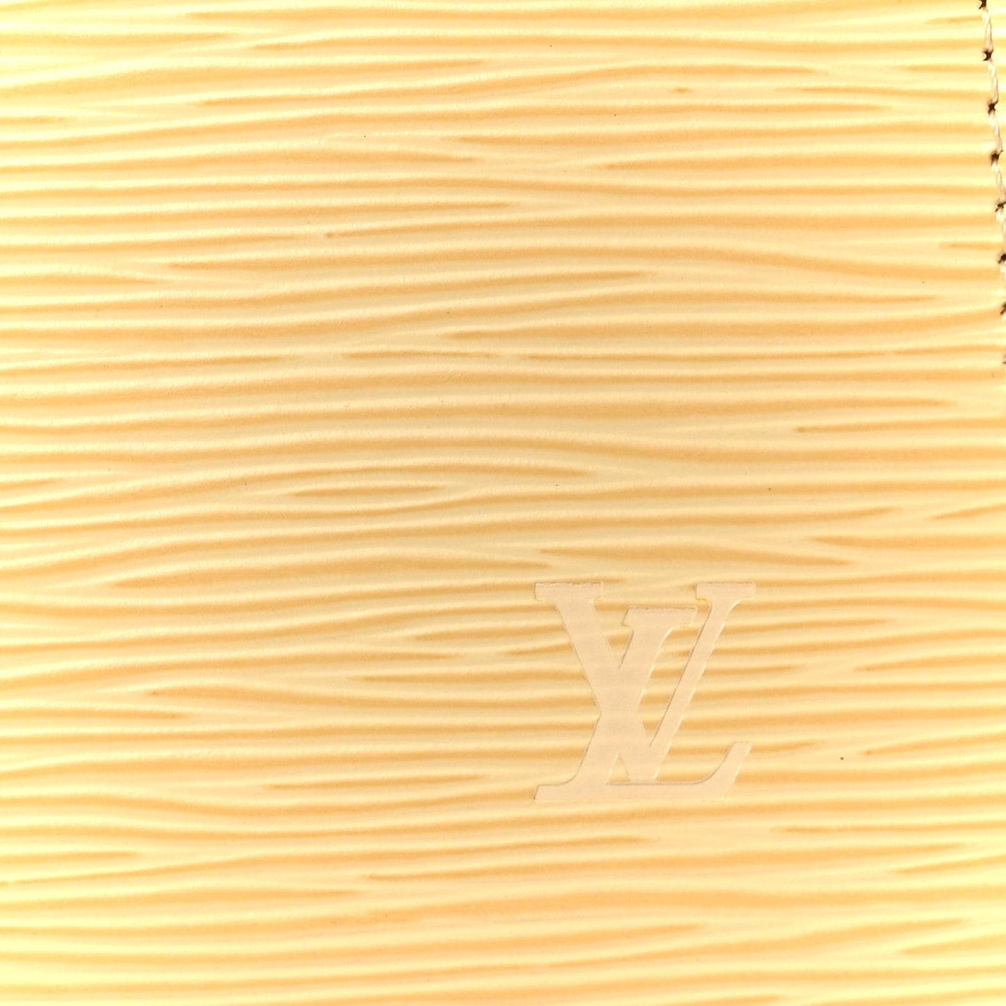 Epi Pochette Accessories 24  Vanilla