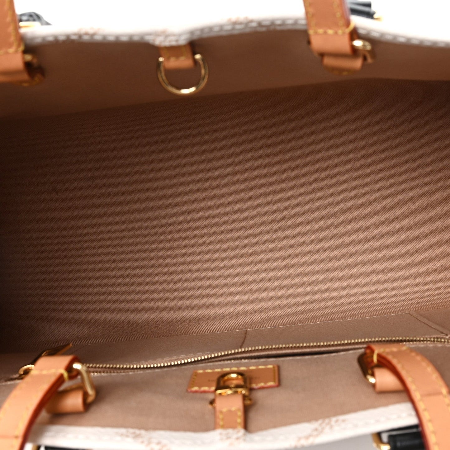 Monogram Dune Giant Onthego MM