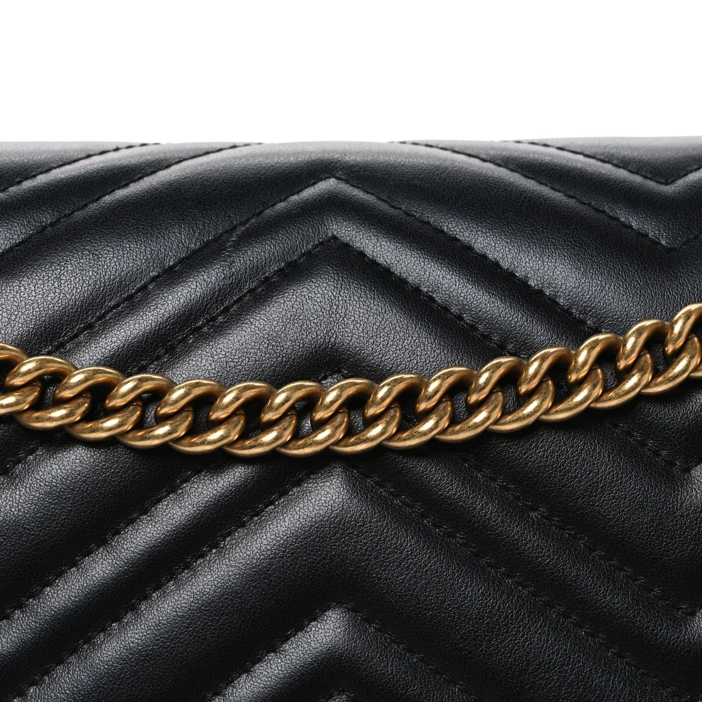 Calfskin Matelasse Medium GG Marmont Shoulder Bag Black