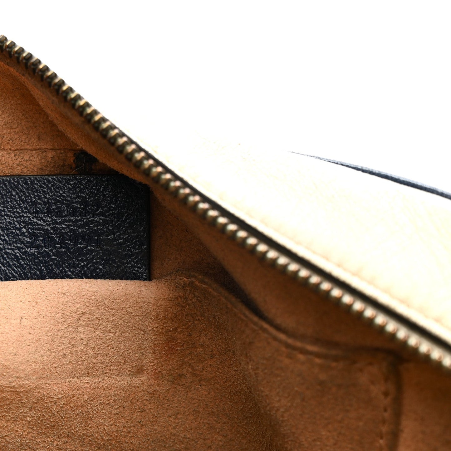 Vintage Effect Calfskin Matelasse Diagonal Small Torchon GG Marmont Chain Shoulder Bag Mystic White Blue Agata