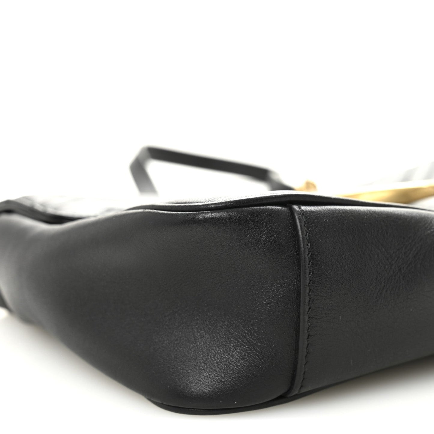 Calfskin Matelasse Medium GG Marmont Shoulder Bag Black