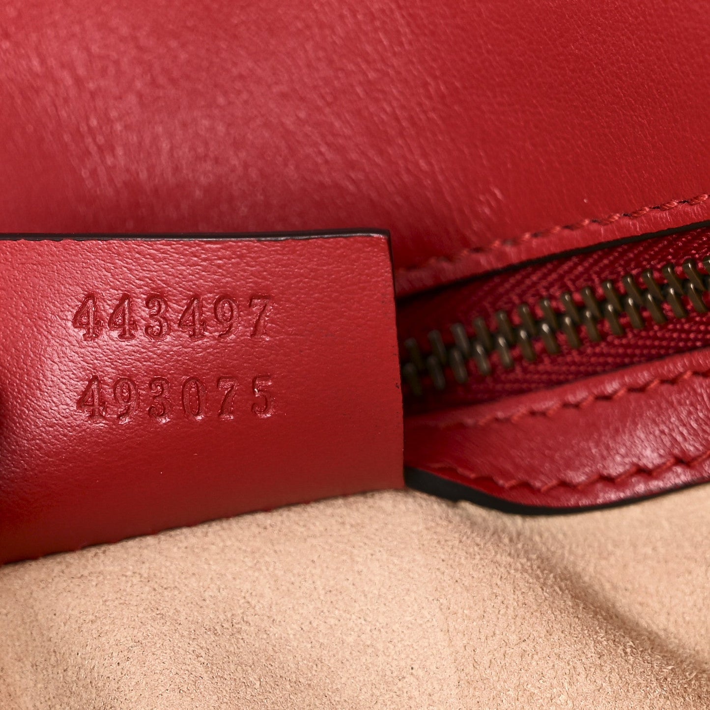 Calfskin Matelasse Small GG Marmont Shoulder Bag Hibiscus Red