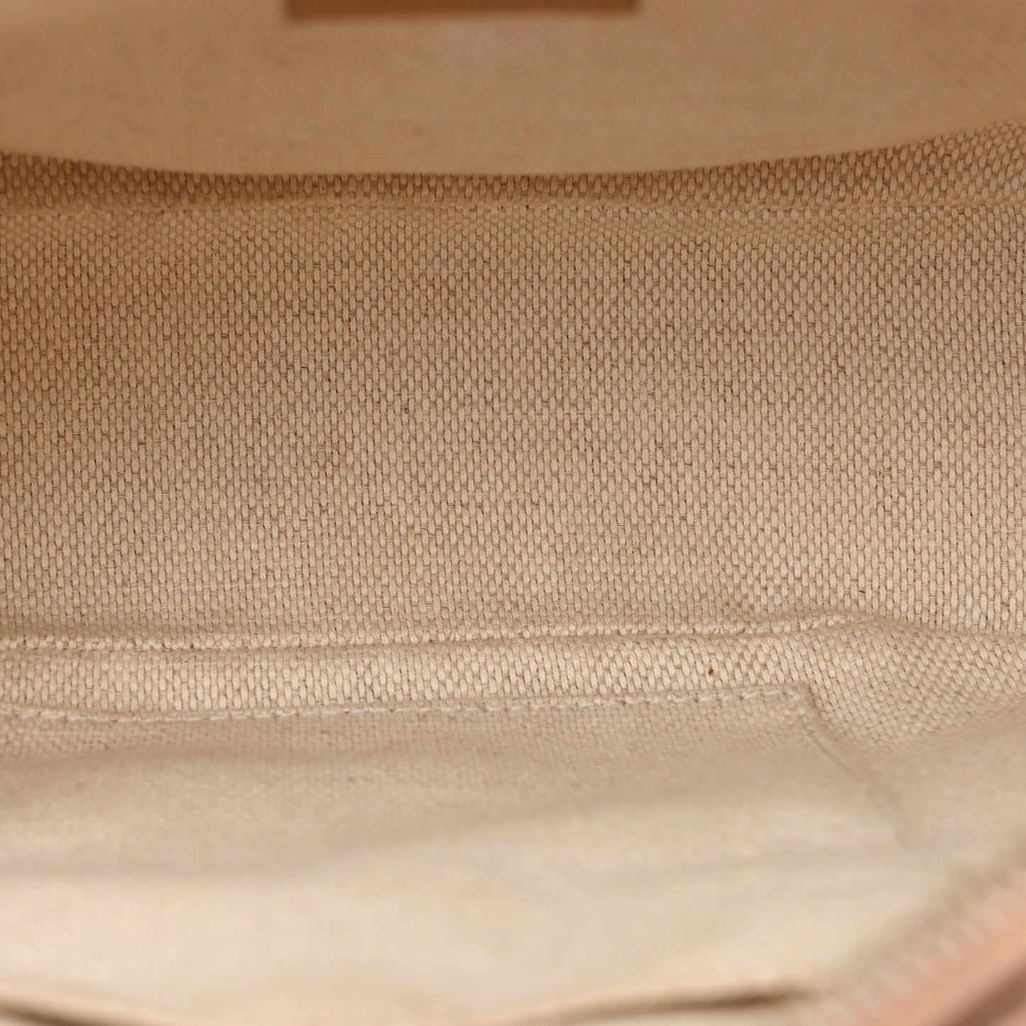 Pebbled Calfskin Small Soho Disco Bag Camelia