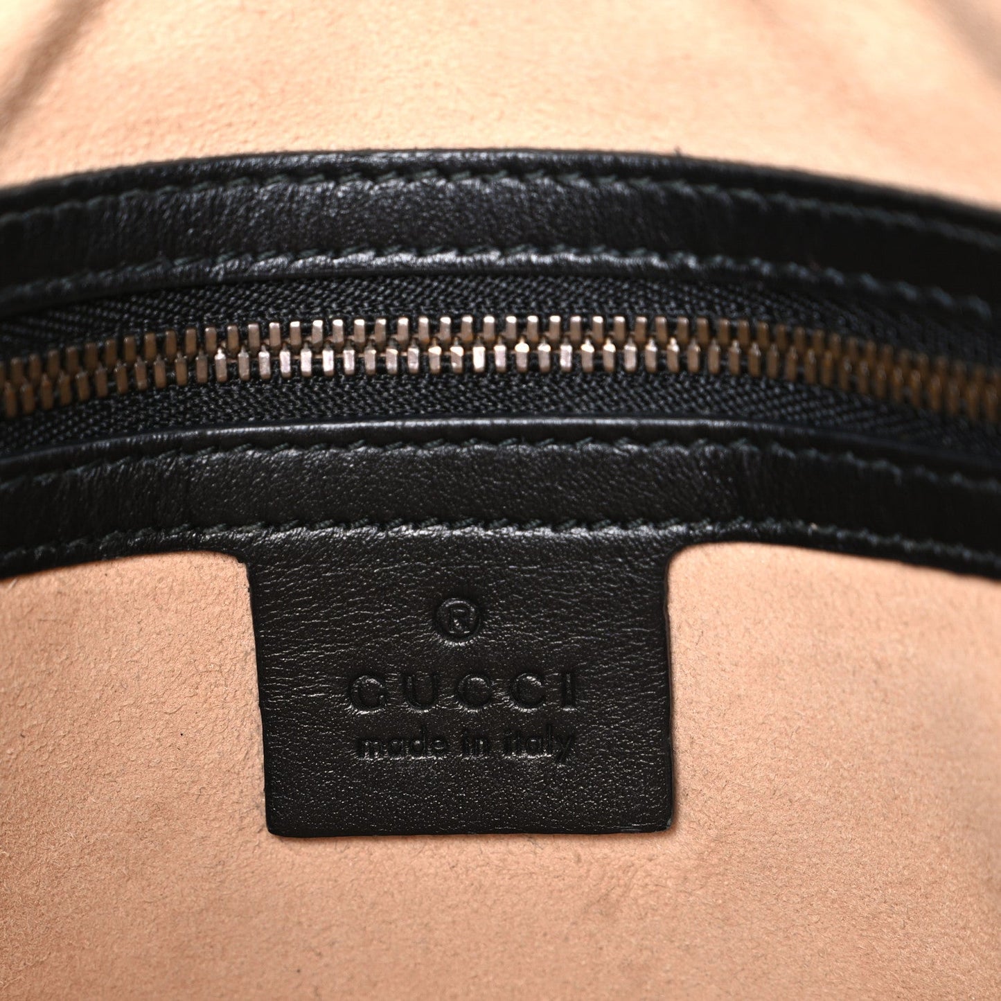 Calfskin Matelasse GG Marmont Flat Messenger Bag Black