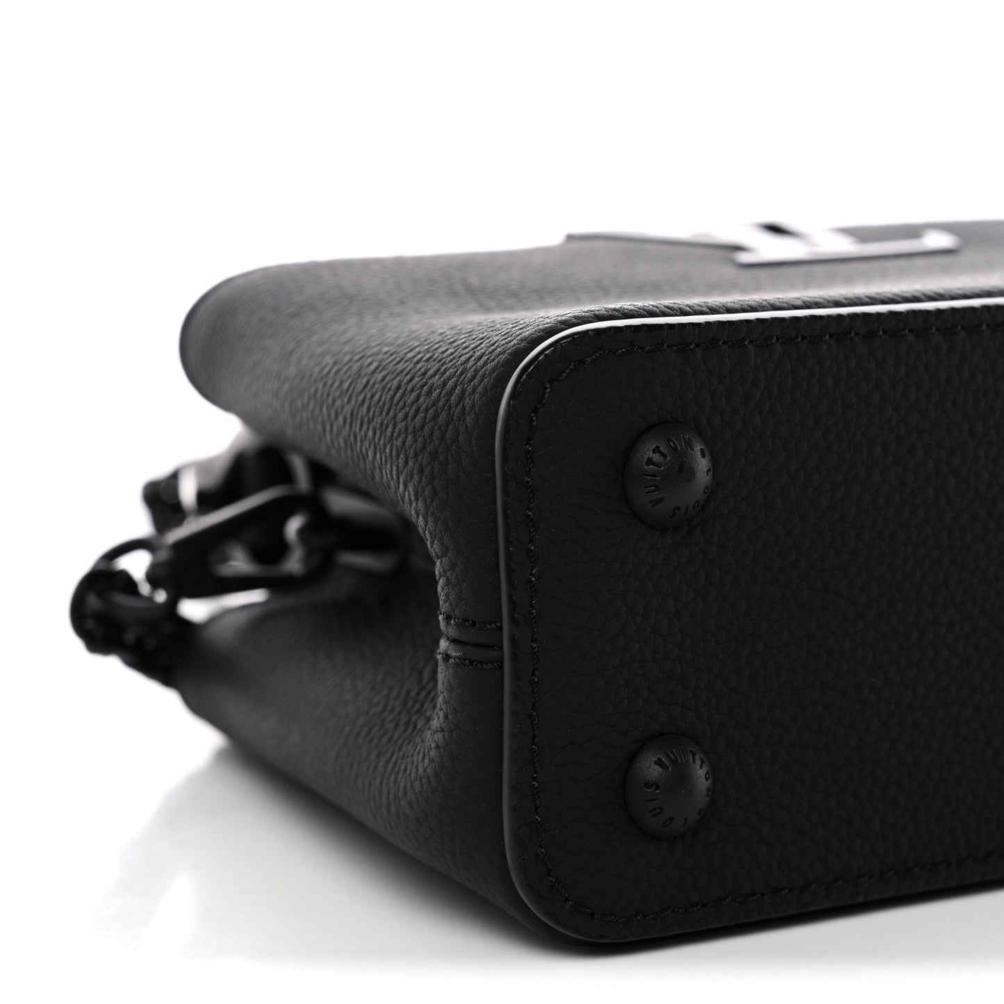 Matte Taurillon Capucines East West Mini All Black