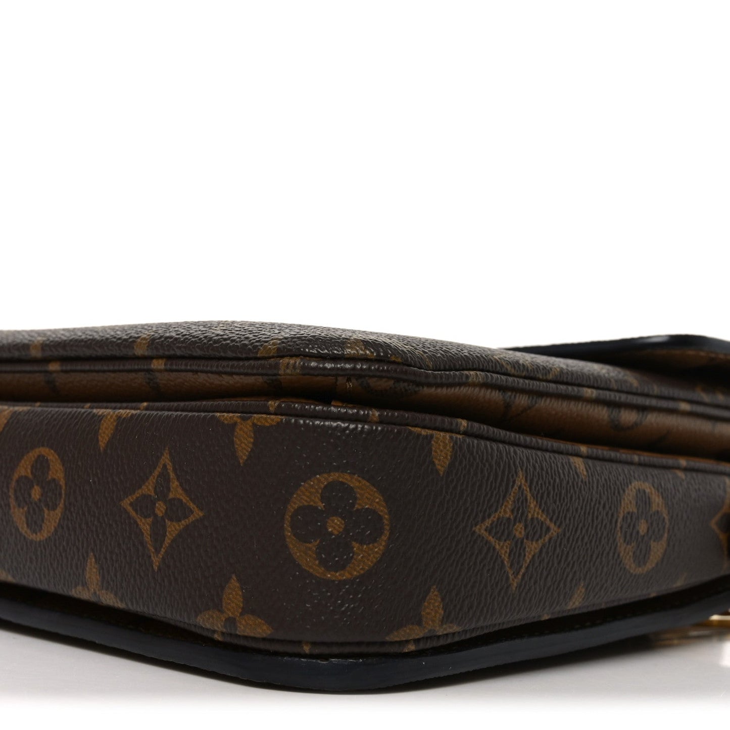 Reverse Monogram Pochette Metis