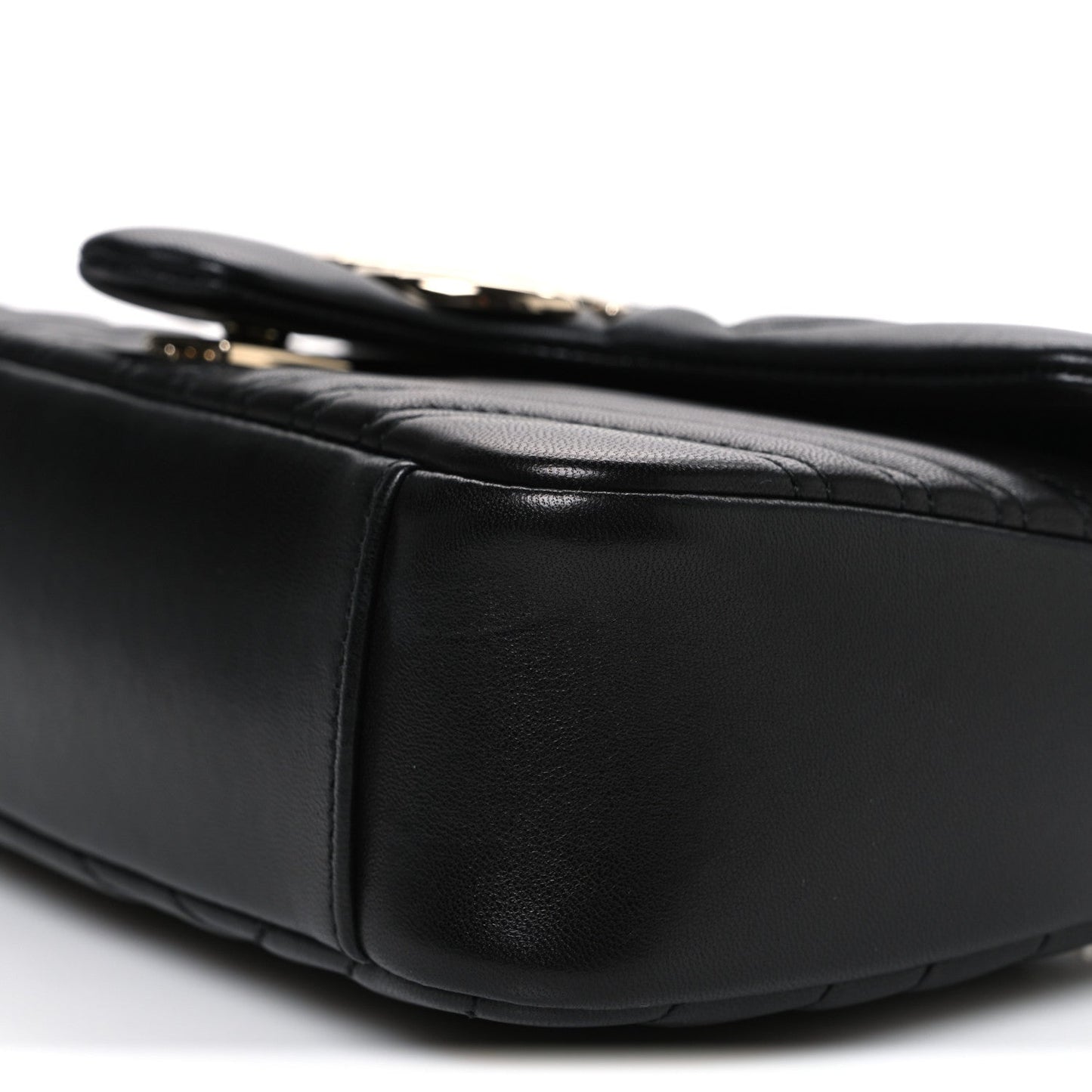 Lambskin Matelasse Medium GG Marmont Shoulder Bag Black