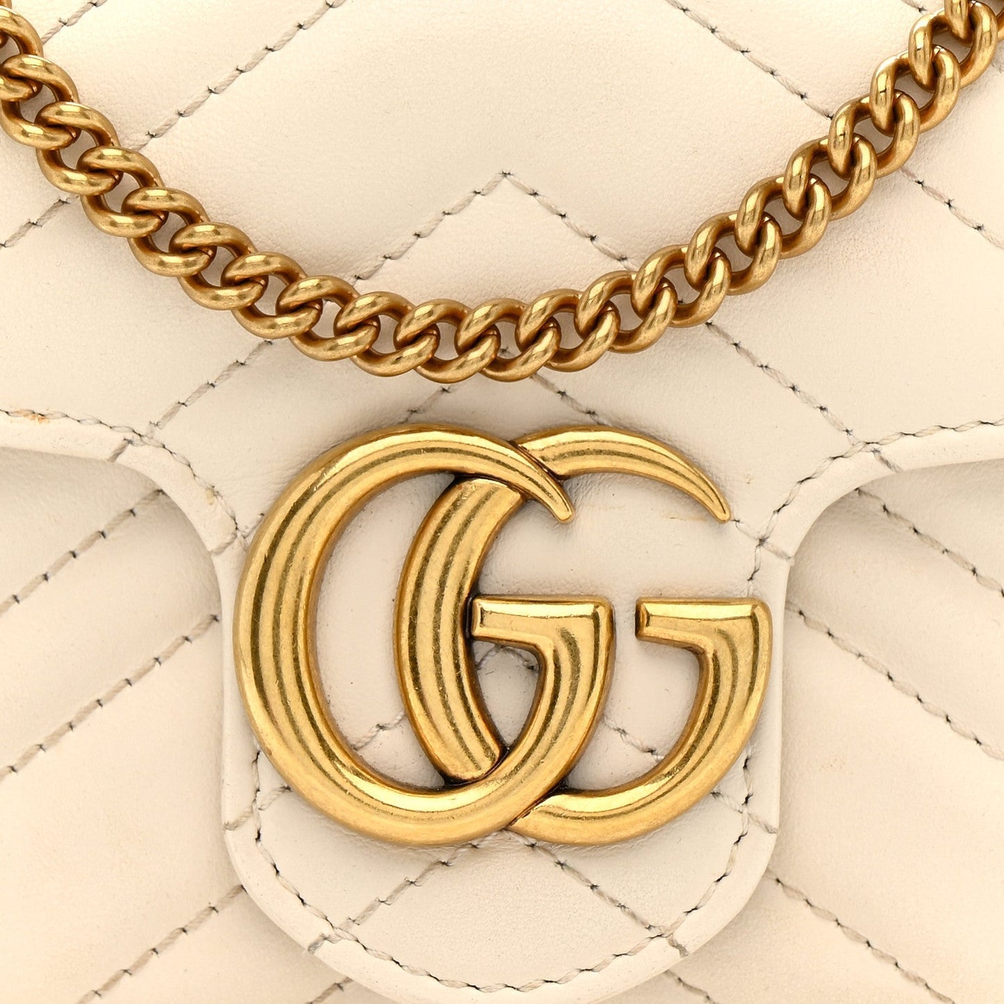 Calfskin Matelasse Super Mini GG Marmont Shoulder Bag White