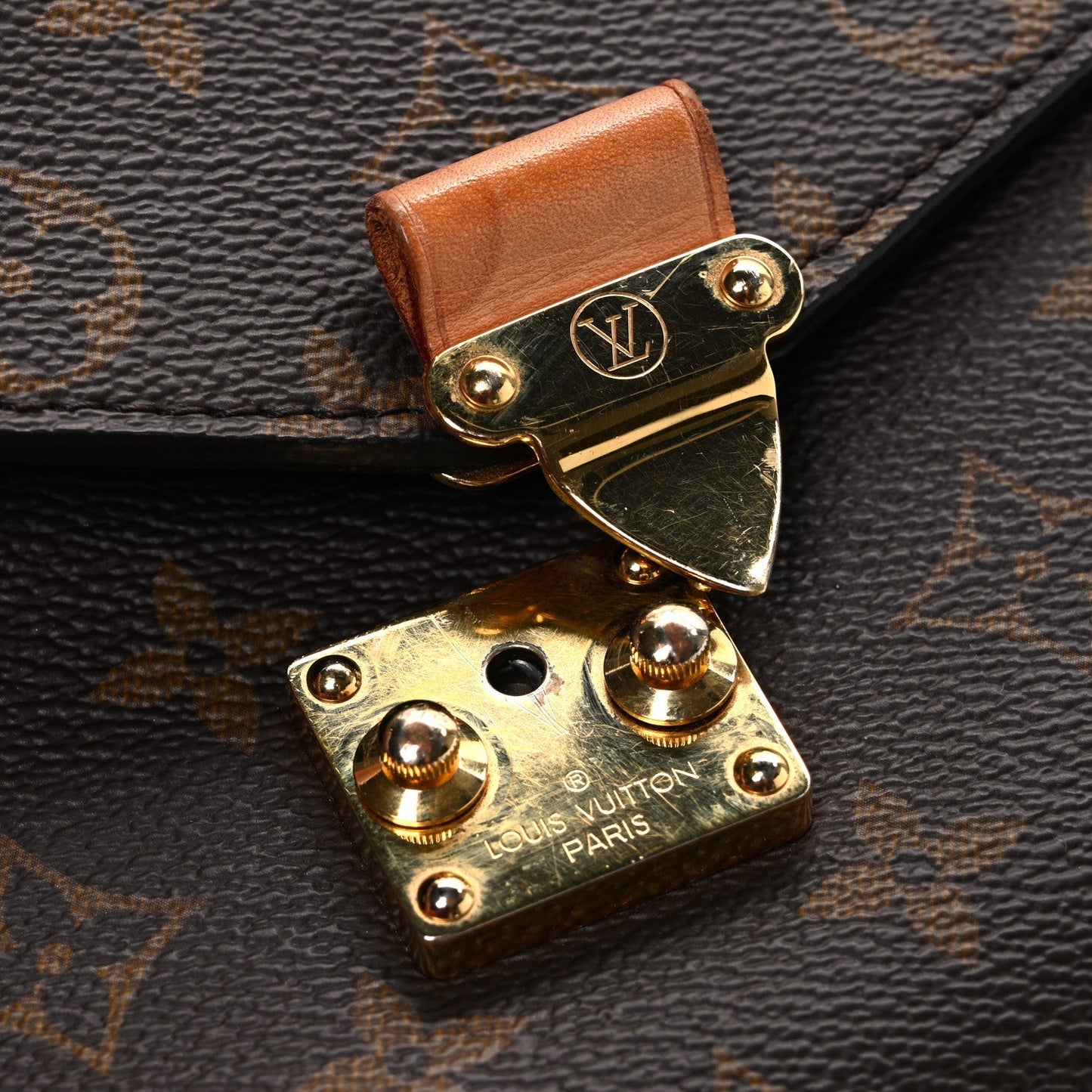 Monogram Pochette Metis