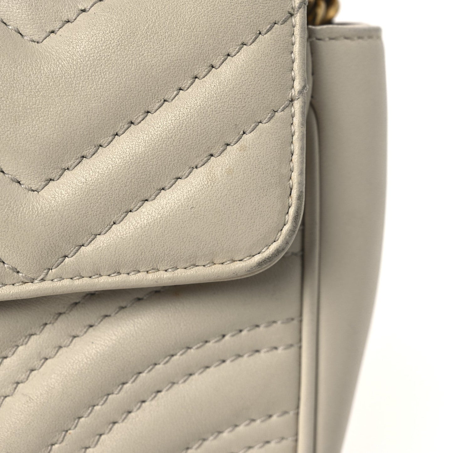 Calfskin Matelasse Mini GG Marmont Shoulder Bag White