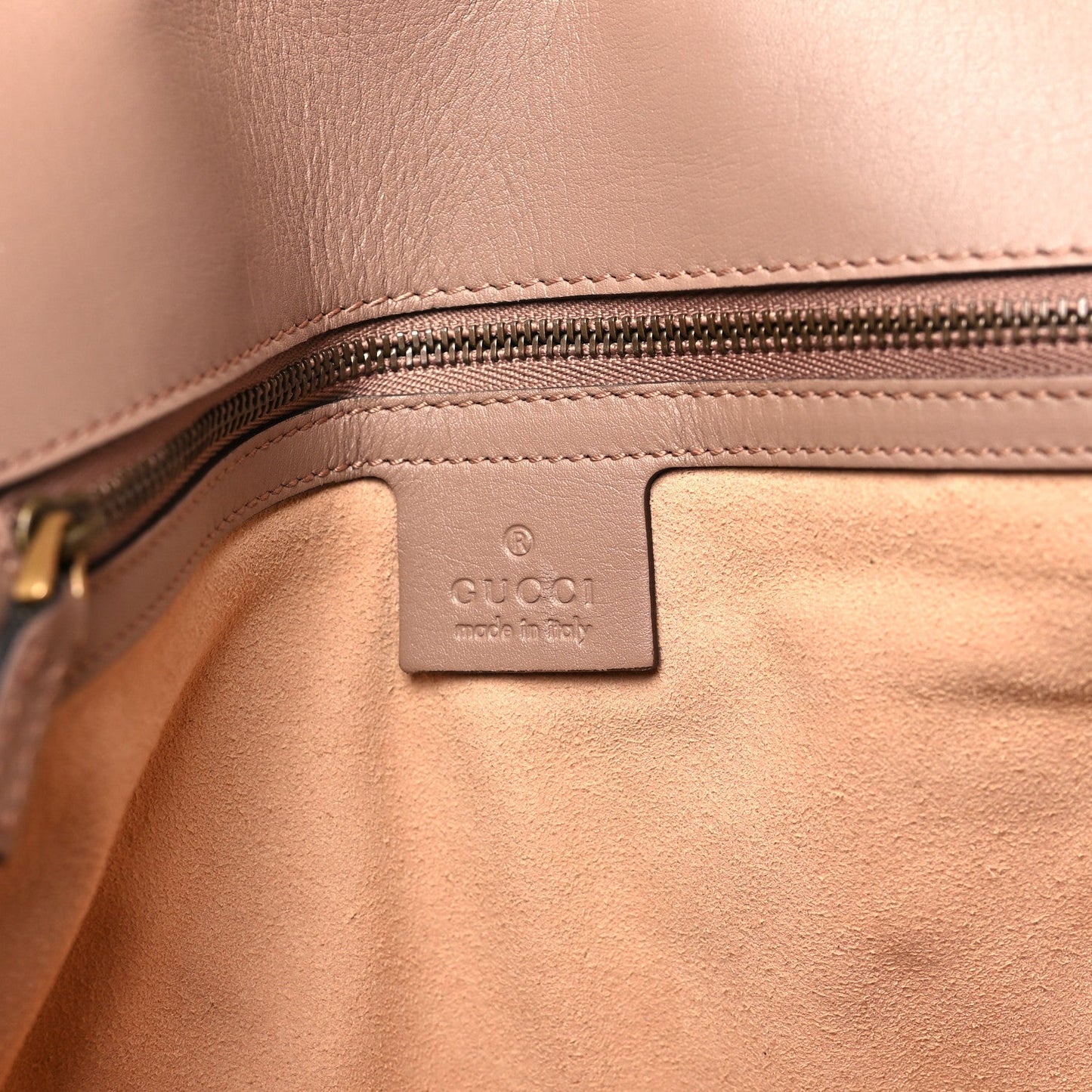 Calfskin Matelasse Medium GG Marmont Shoulder Bag Porcelain Rose
