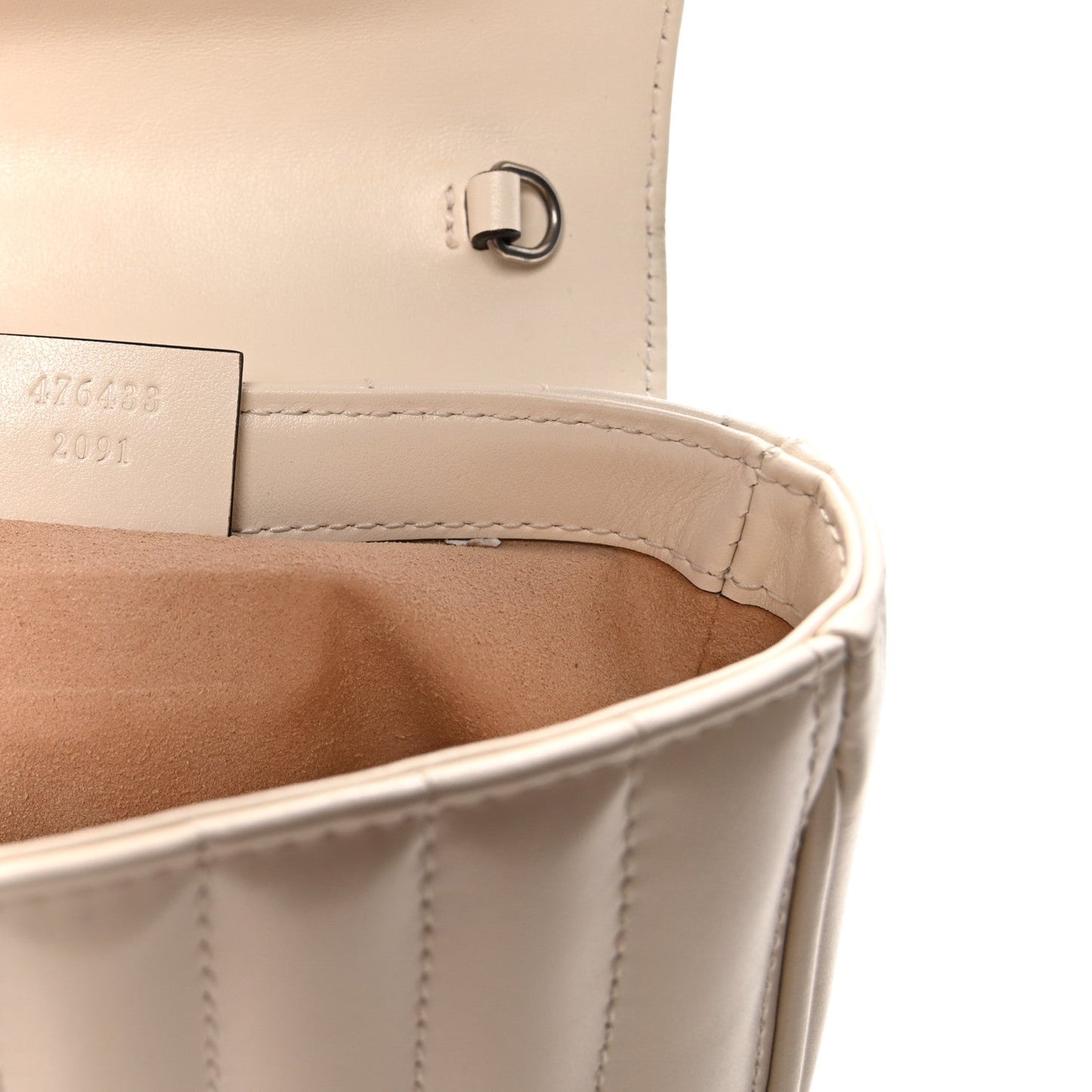 Calfskin Matelasse Aria Super Mini GG Marmont Shoulder Bag Mystic White