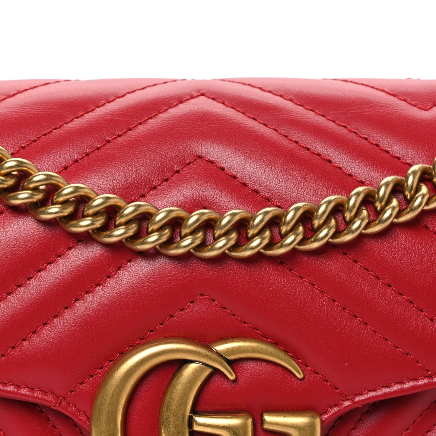 Calfskin Matelasse Small GG Marmont Shoulder Bag Hibiscus Red