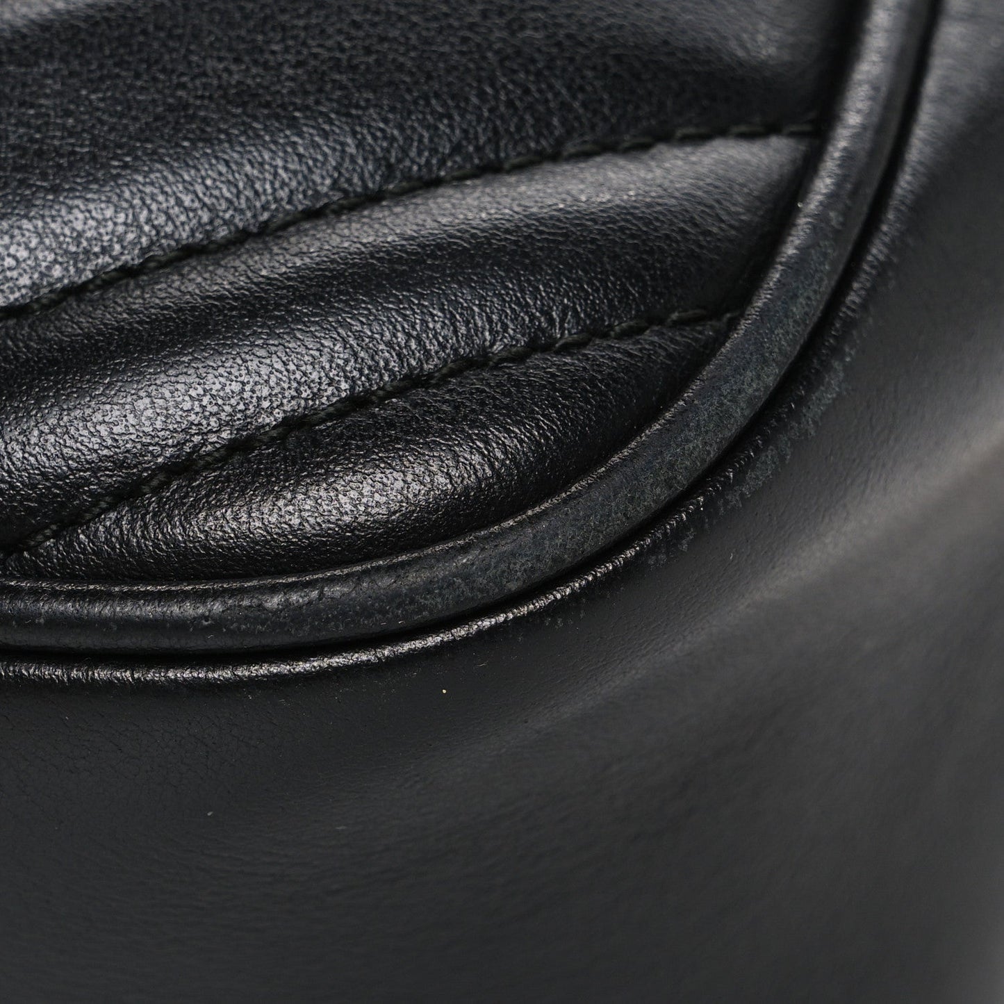 Calfskin Matelasse Small GG Marmont Chain Shoulder Bag Black