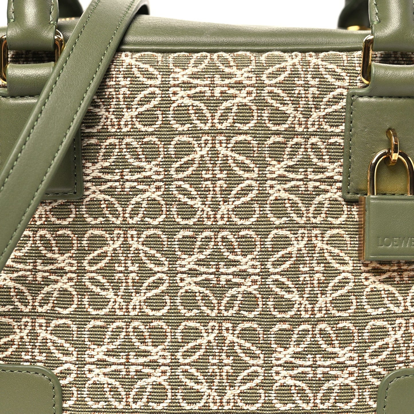 Jacquard Anagram Calfskin Amazona 19 Avocado Green
