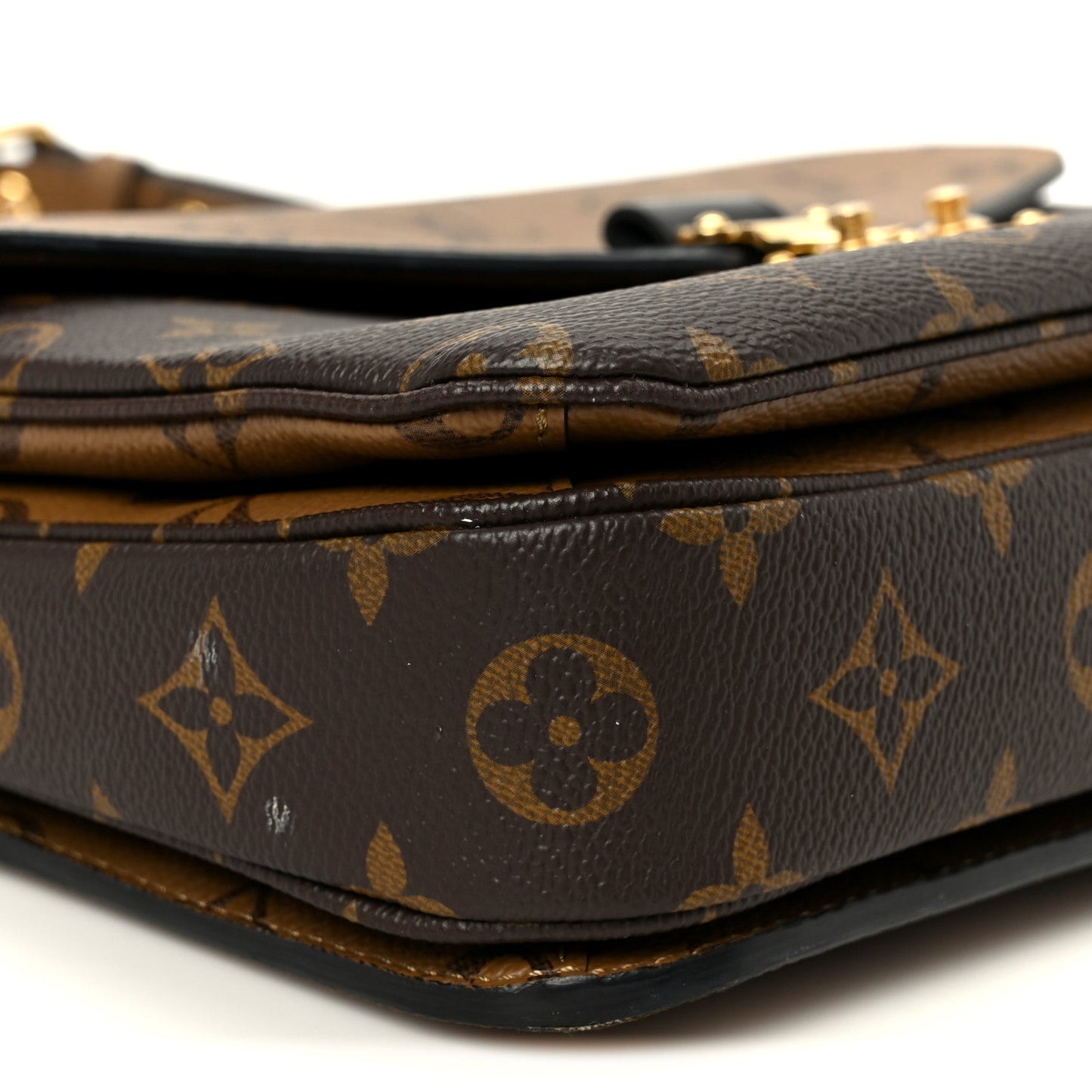 Reverse Monogram Pochette Metis