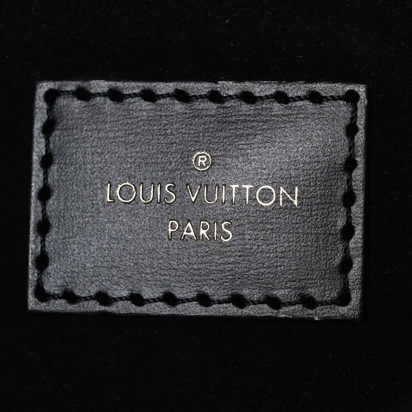 Reverse Monogram Pochette Metis