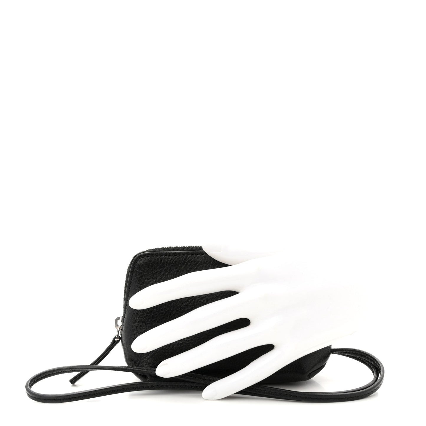 Grained Calfskin Owen Pouch Black