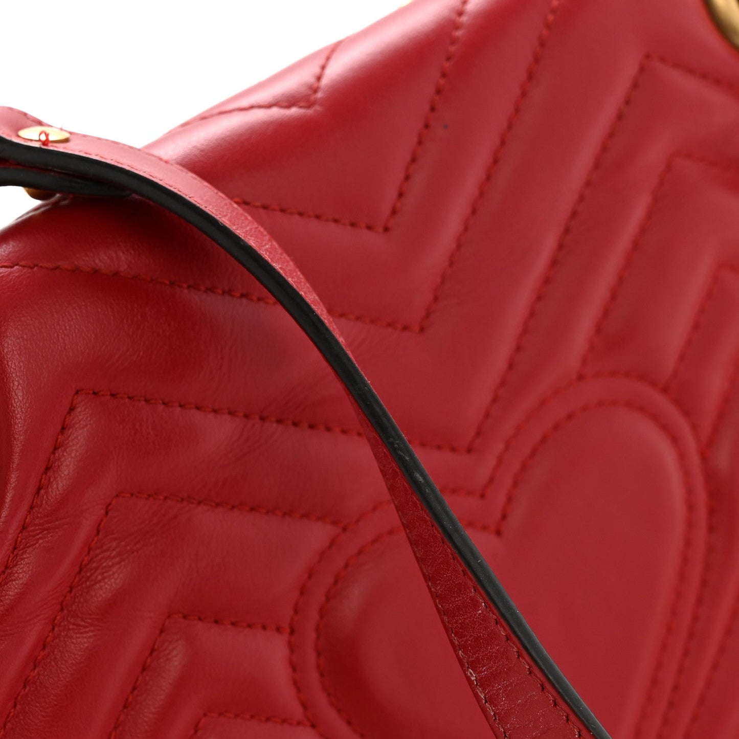 Calfskin Matelasse Small GG Marmont Shoulder Bag Hibiscus Red