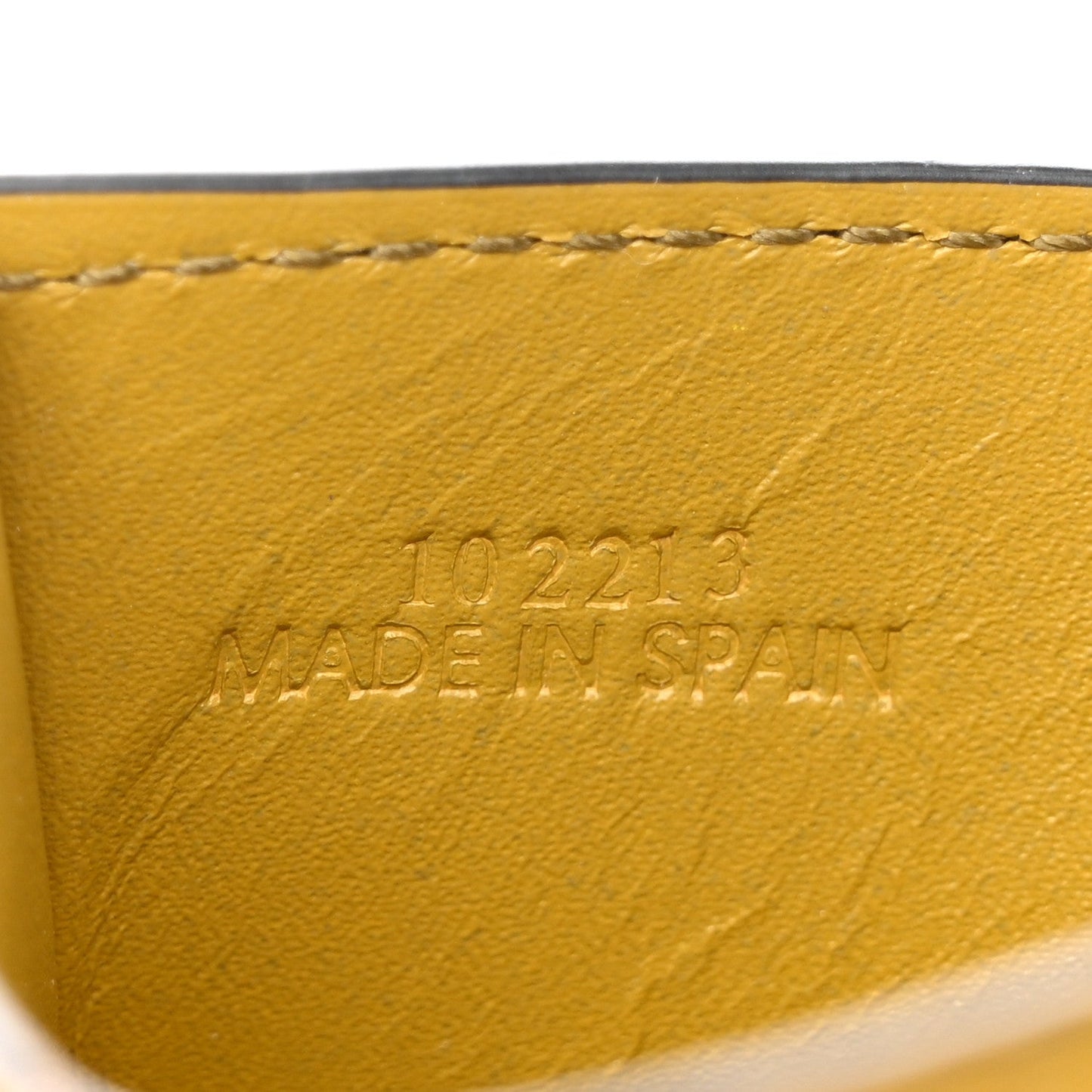 Grained Calfskin Signature Plain Card Holder