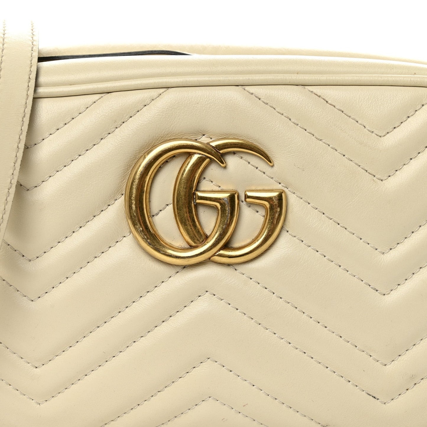 Calfskin Matelasse Small GG Marmont Chain Shoulder Bag White