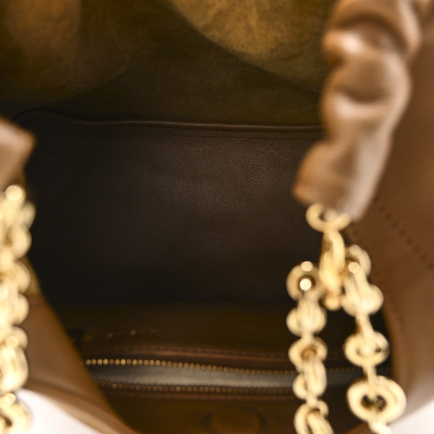 Nappa Small Squeeze Bag Oak