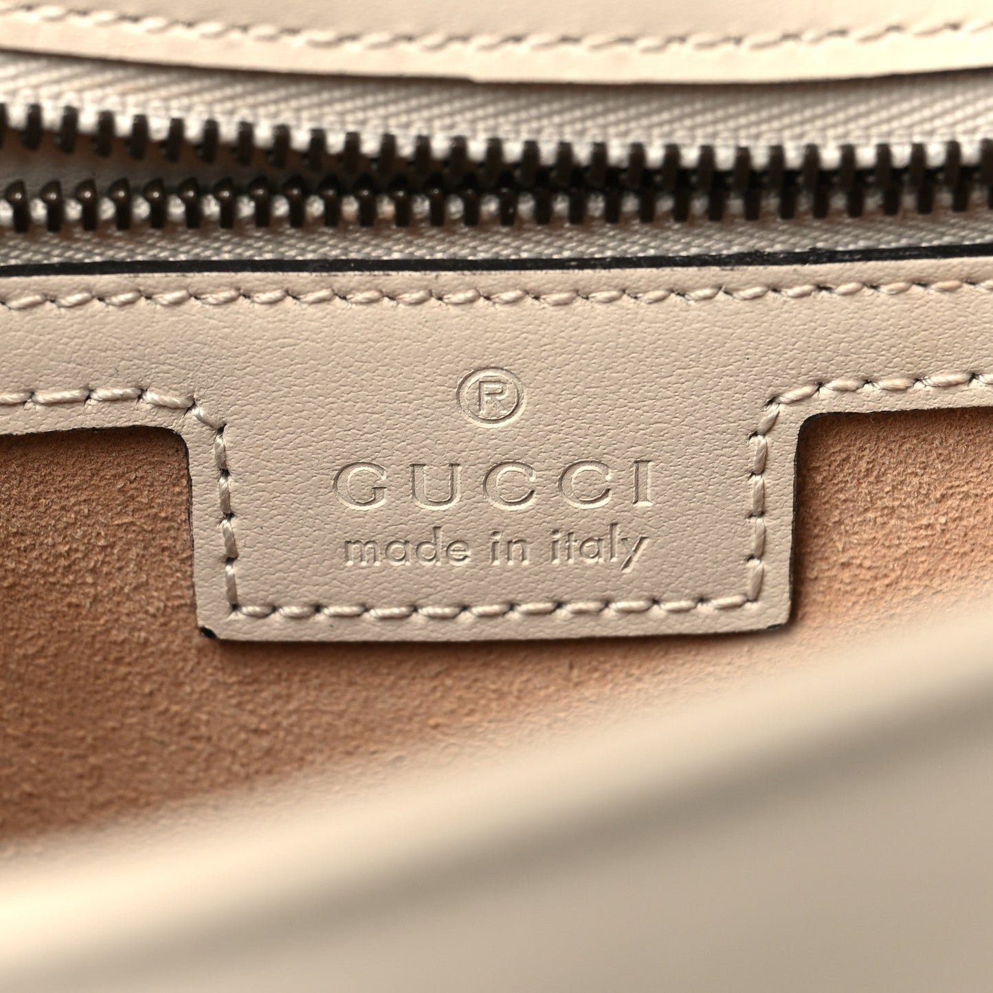 Calfskin Matelasse Small GG Marmont Shoulder Bag White