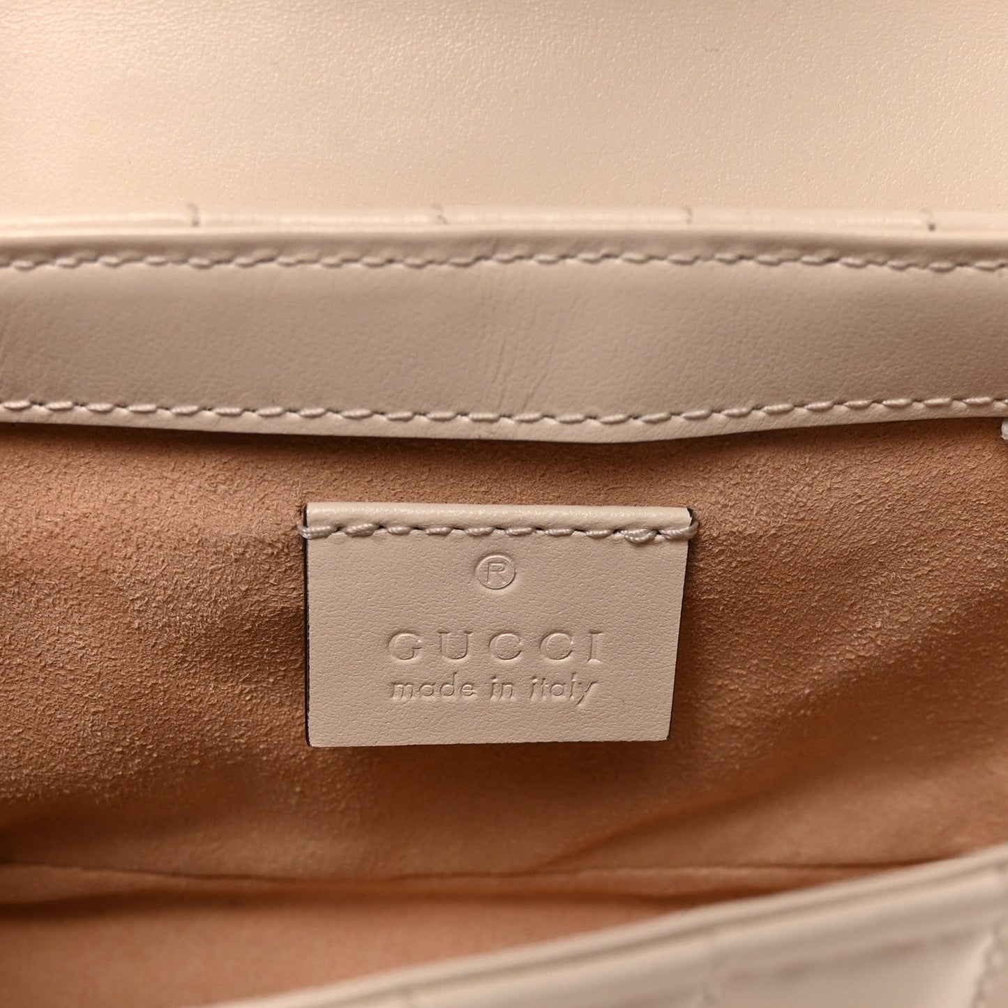 Calfskin Matelasse Aria Super Mini GG Marmont Shoulder Bag Mystic White