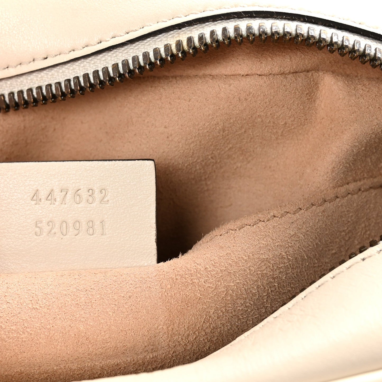 Calfskin Matelasse Small GG Marmont Chain Shoulder Bag White