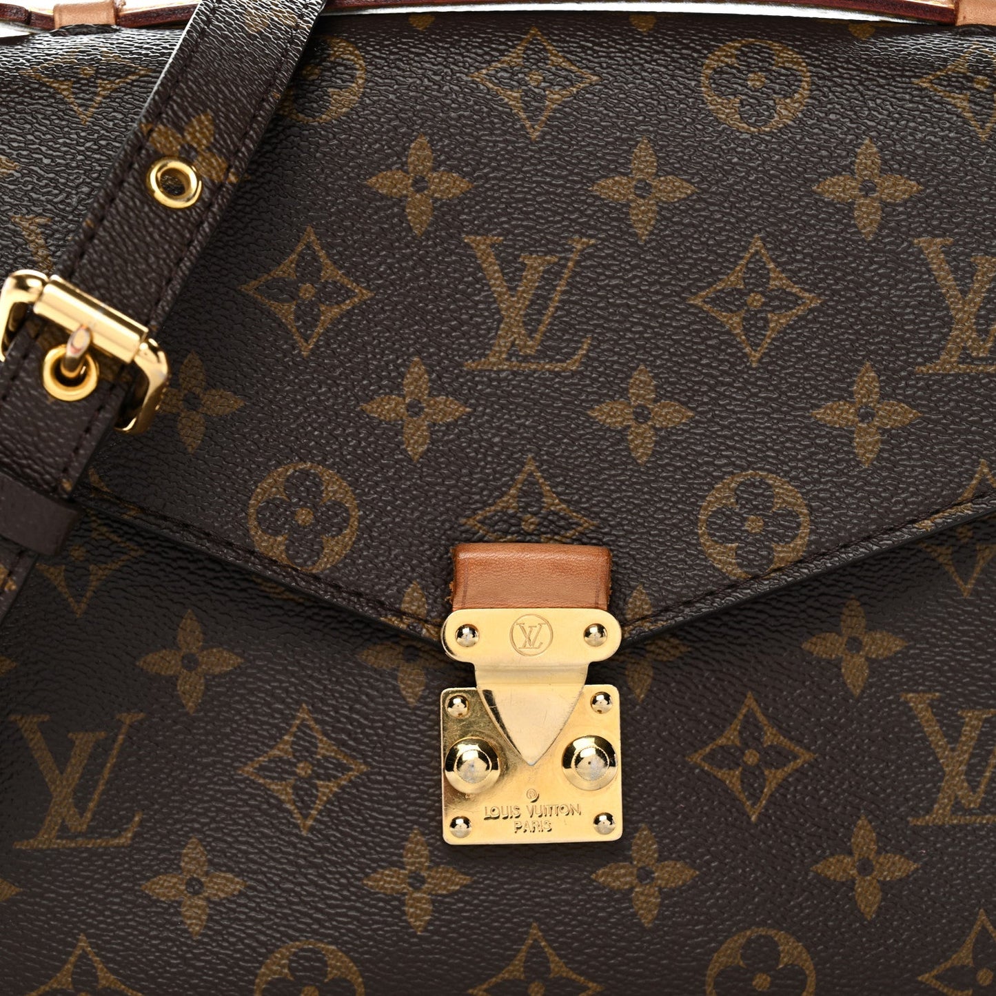 Monogram Pochette Metis