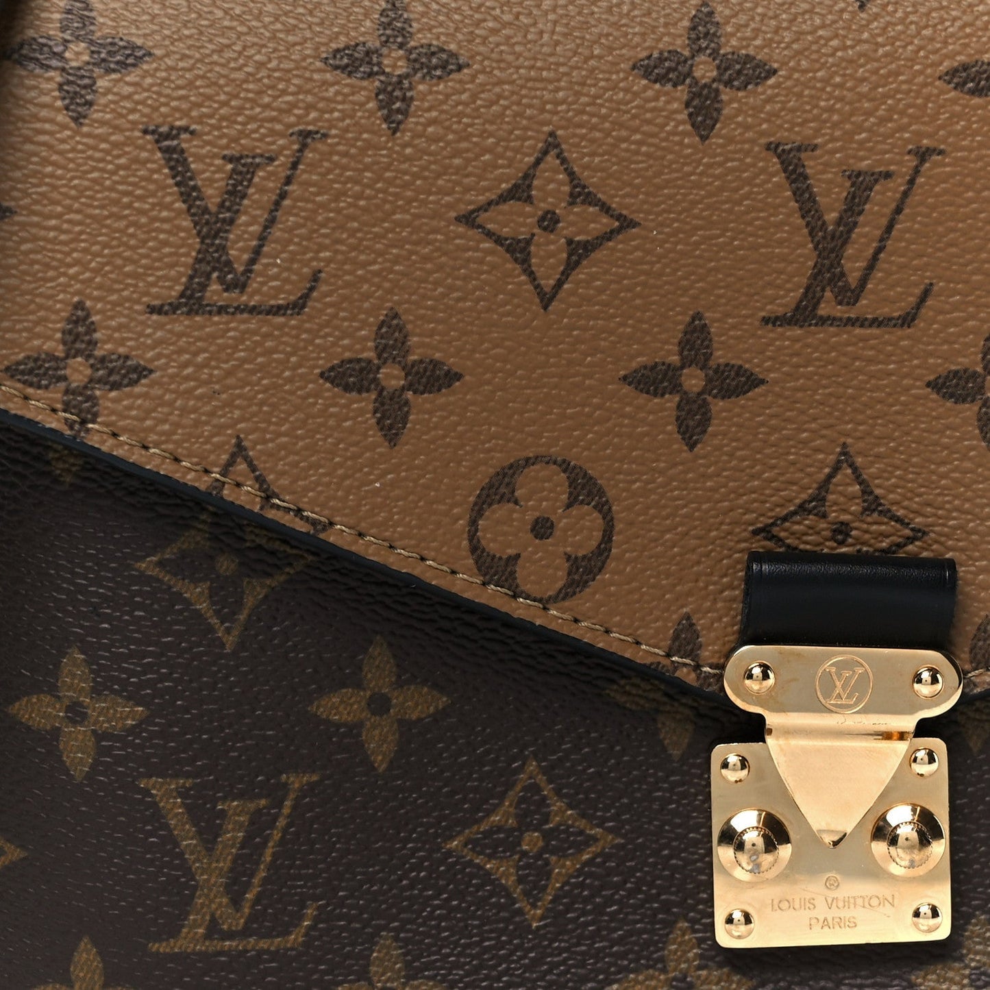 Reverse Monogram Pochette Metis