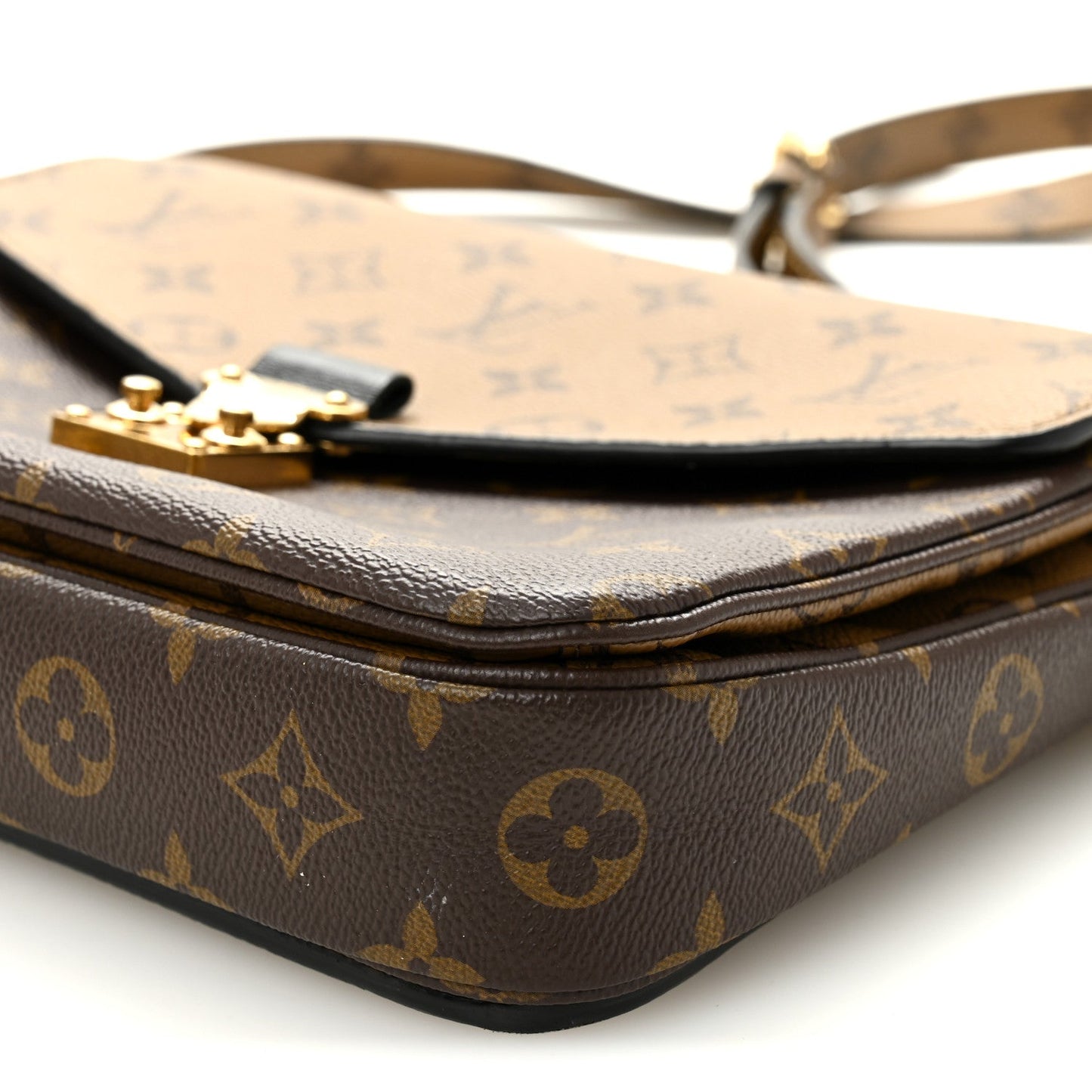 Reverse Monogram Pochette Metis