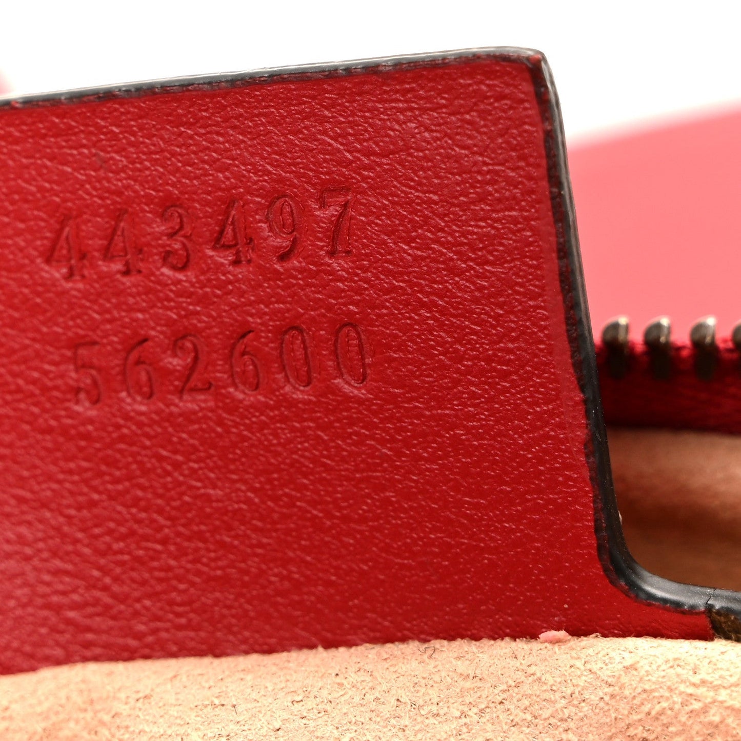 Calfskin Matelasse Small GG Marmont Shoulder Bag Hibiscus Red