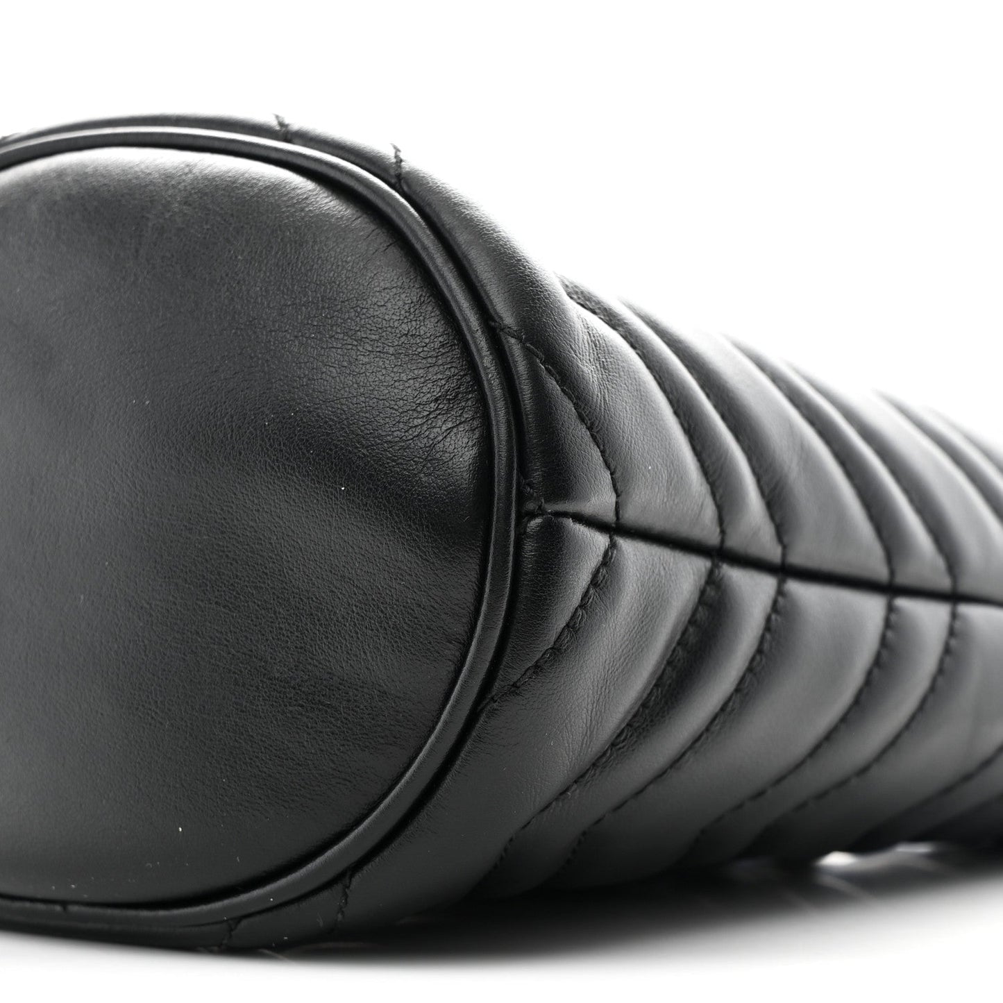 Calfskin Matelasse Mini GG Marmont 2.0 Bucket Bag Black