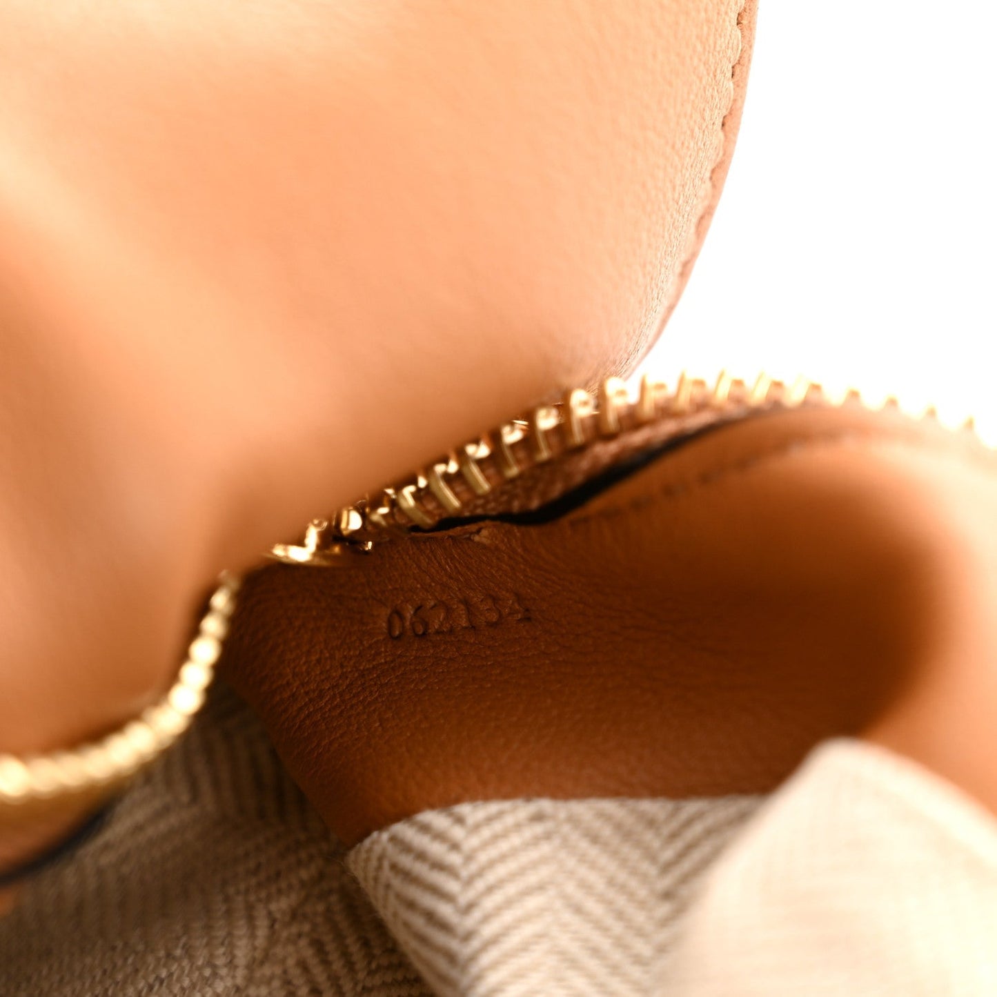 Calfskin Puzzle Hobo Warm Dessert