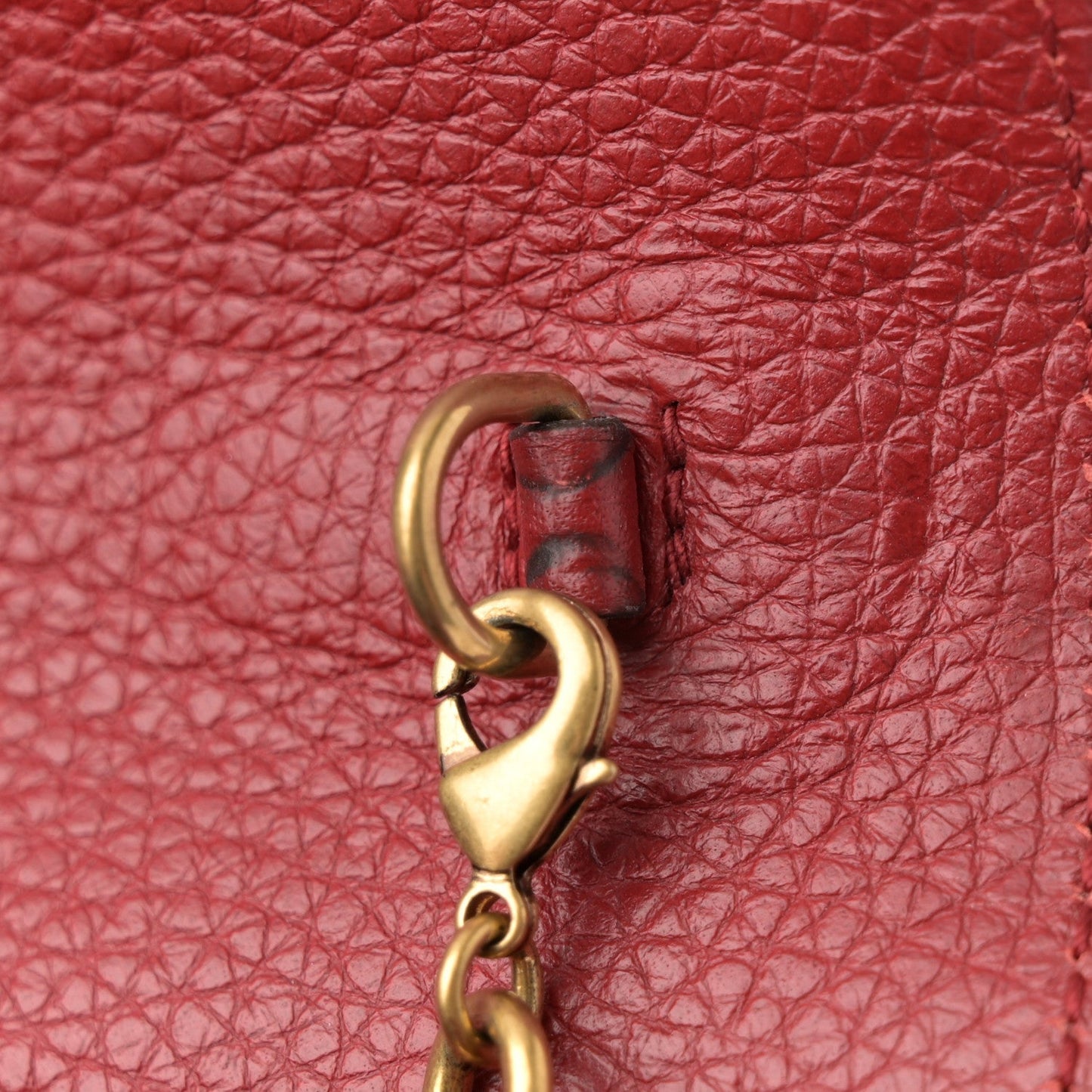 Calfskin GG Marmont Chain Wallet Vulcanic Red