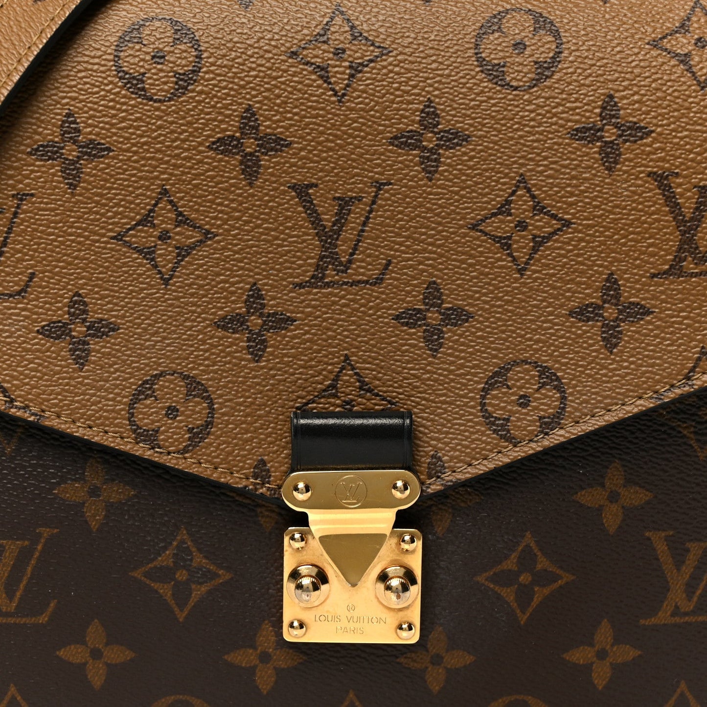 Reverse Monogram Pochette Metis