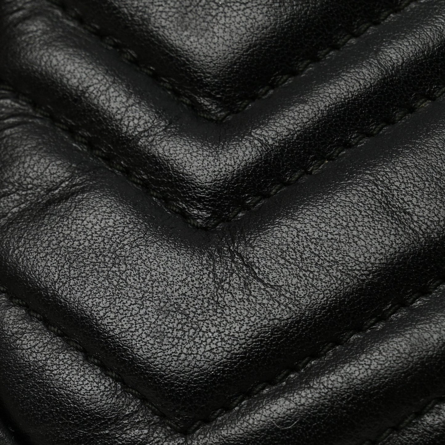 Calfskin Matelasse Mini GG Marmont Chain Shoulder Bag Black