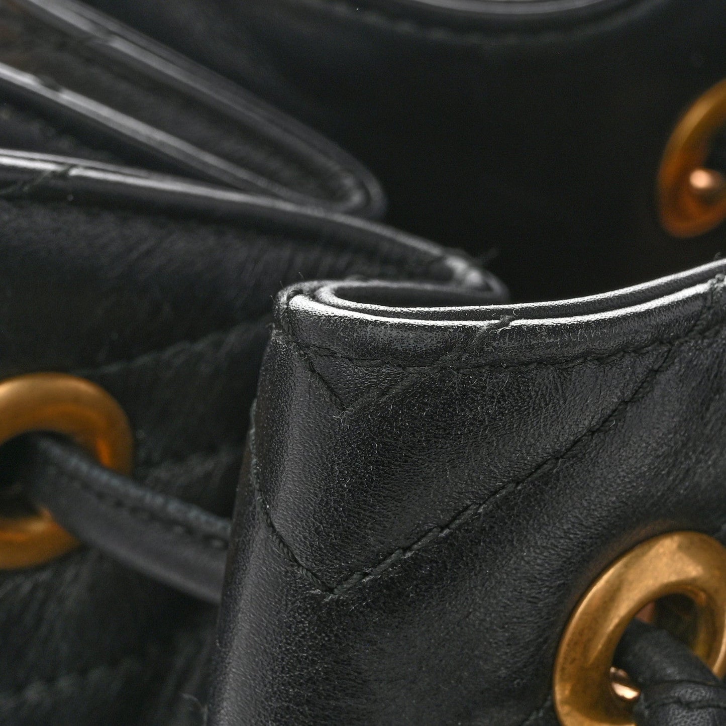 Calfskin Matelasse Sylvie Web GG Marmont Bucket Bag Black