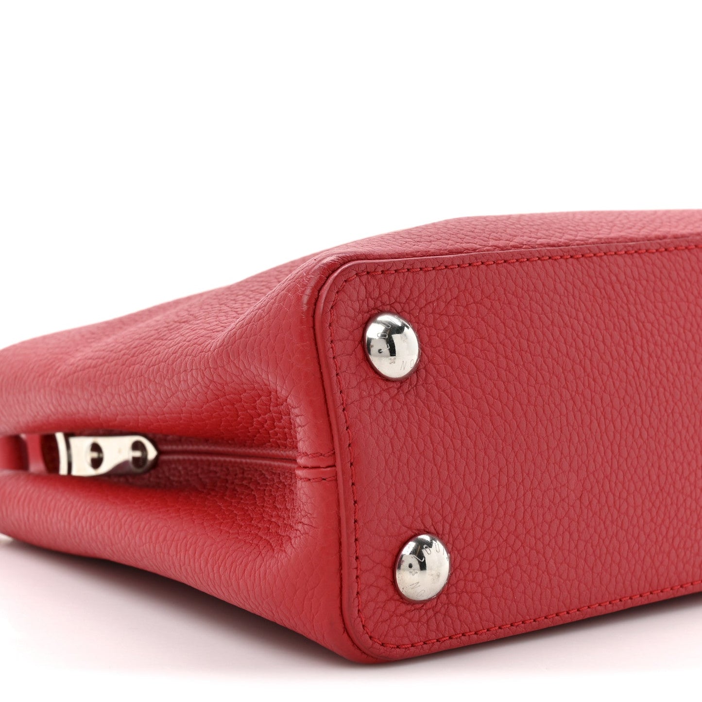 Taurillon Capucines BB Scarlet Red