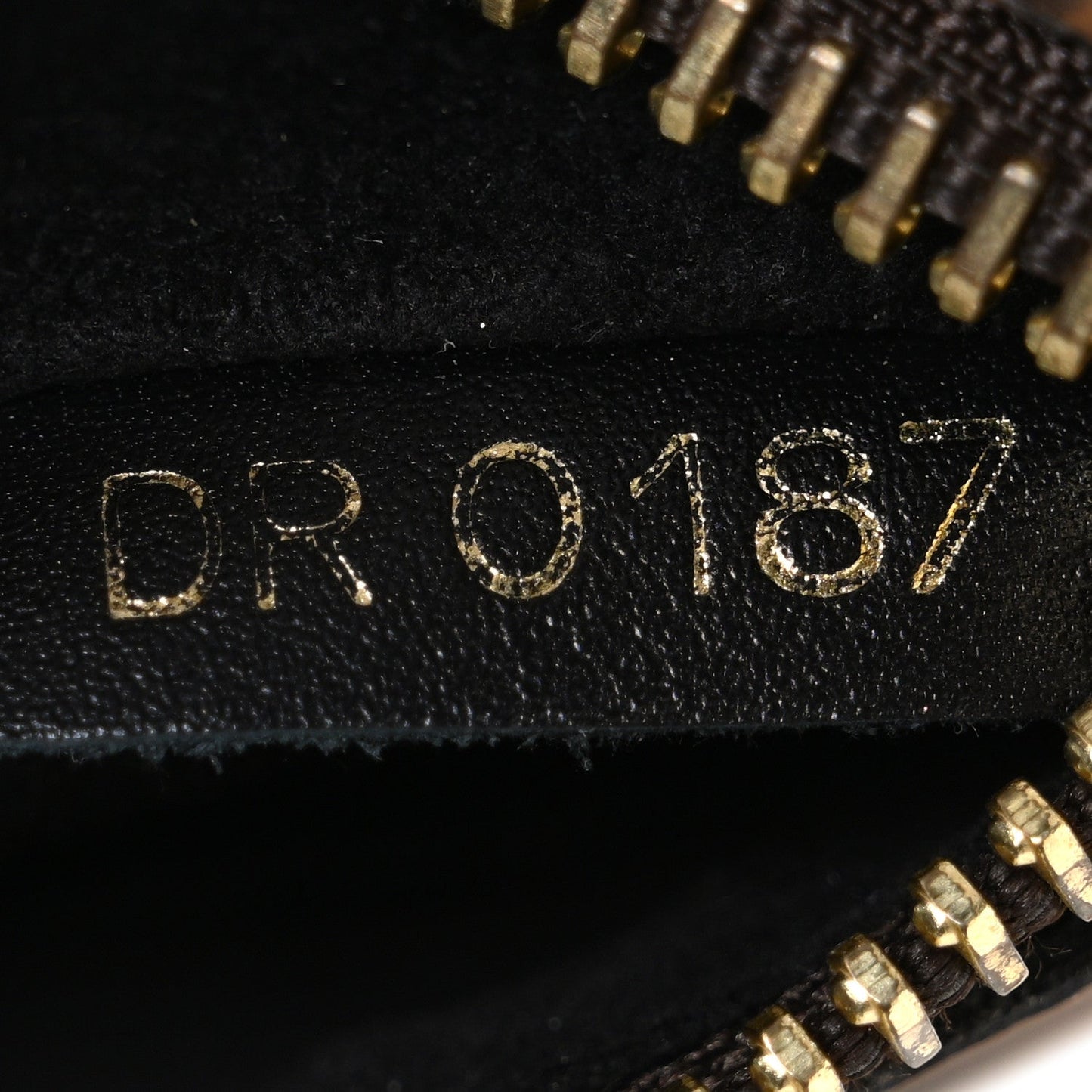 Reverse Monogram Pochette Metis