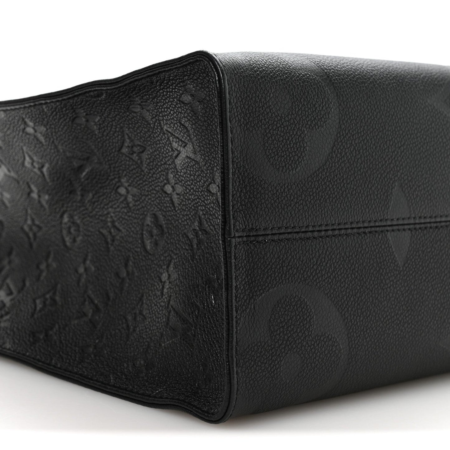 Empreinte Monogram Giant Onthego MM Black