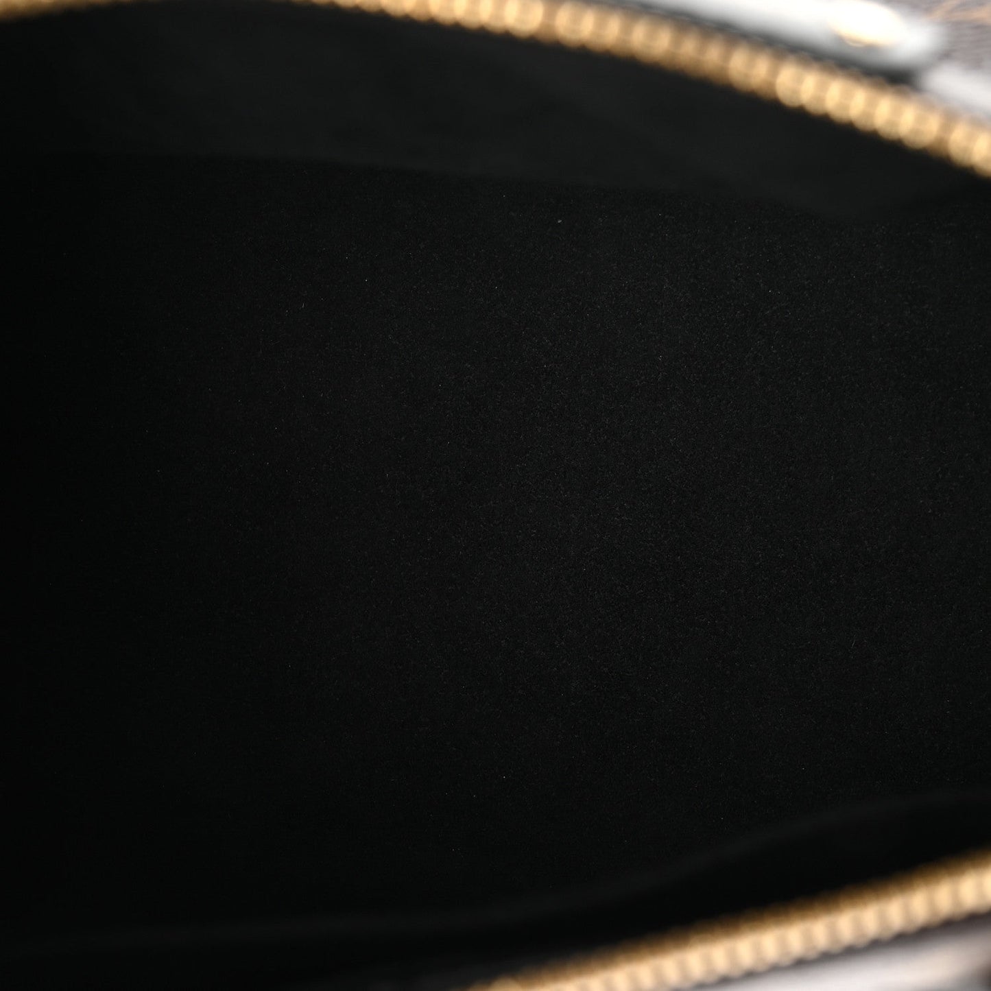 Reverse Monogram Speedy Trunk 25